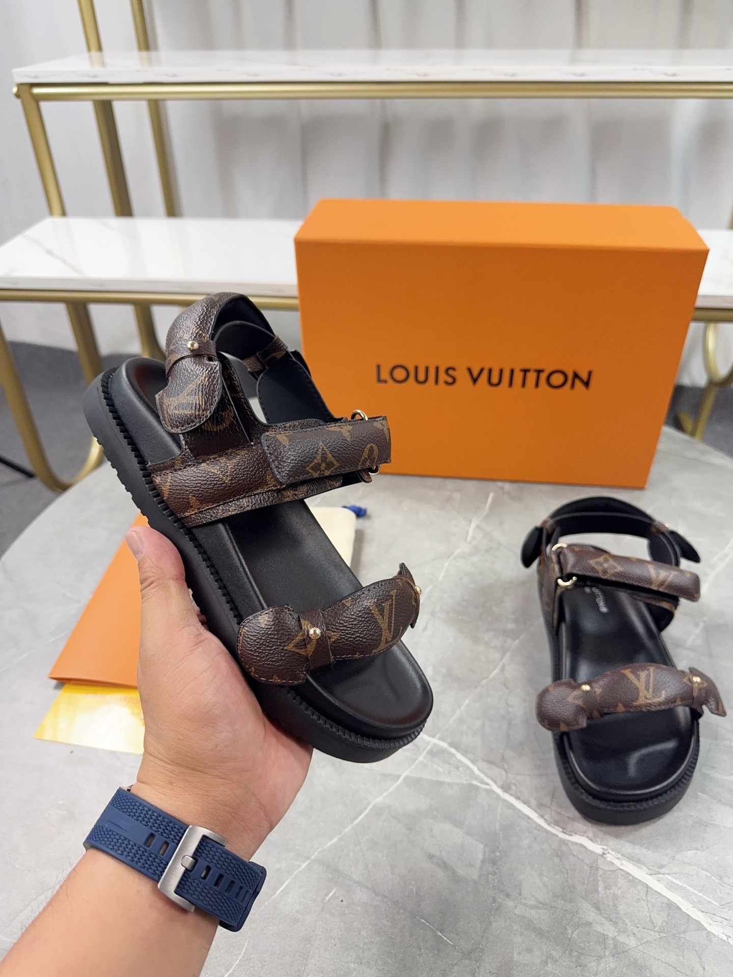 Louis Vuitton 2025 Spring/Summer Sandals - Premium Quality, Stylish Design 6 i1743066321934 9893 0 5