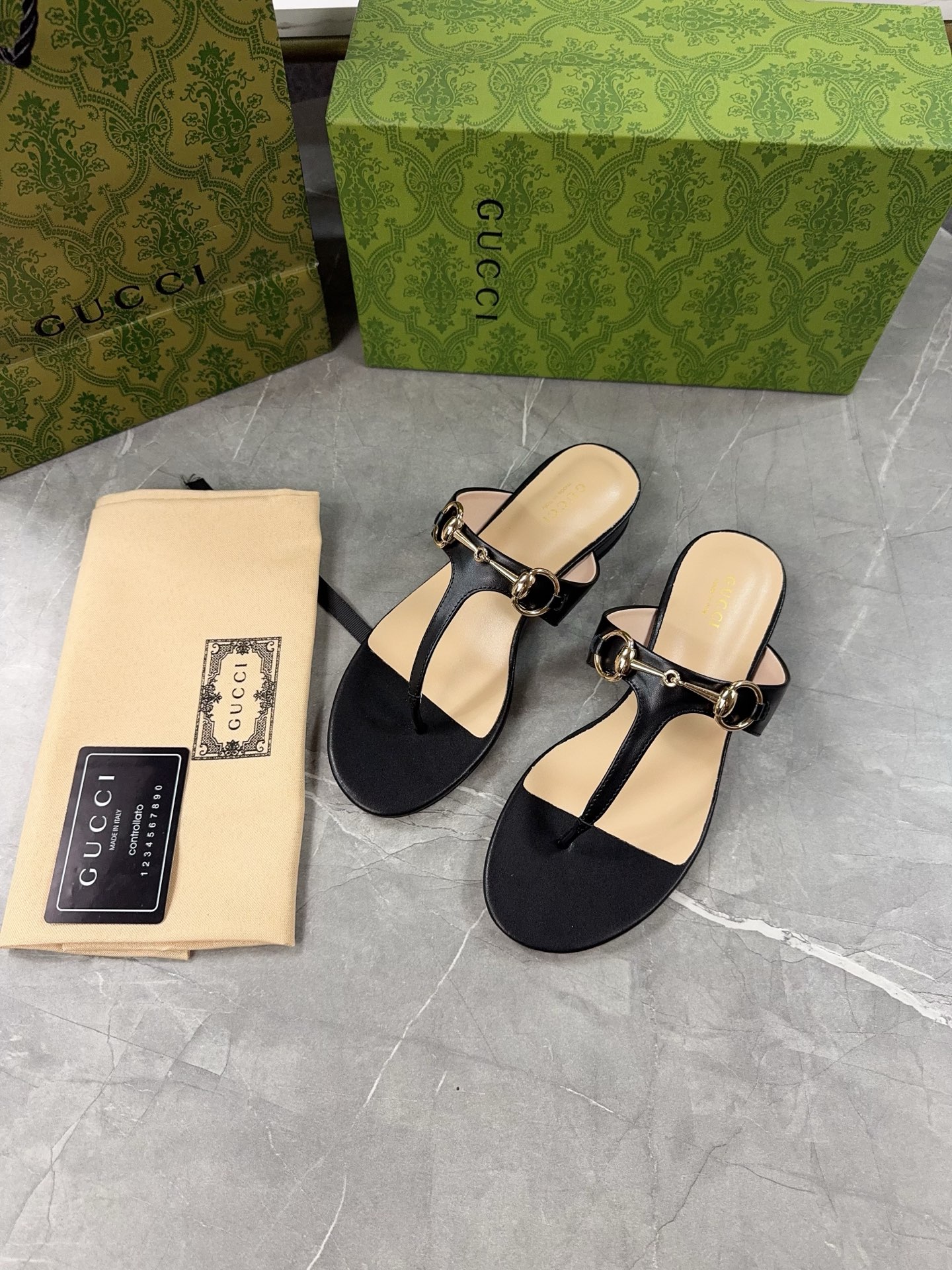 Gucci Women's Black Leather Thong Sandals with Horsebit Detail 4 i1743673374749 9588 0 2