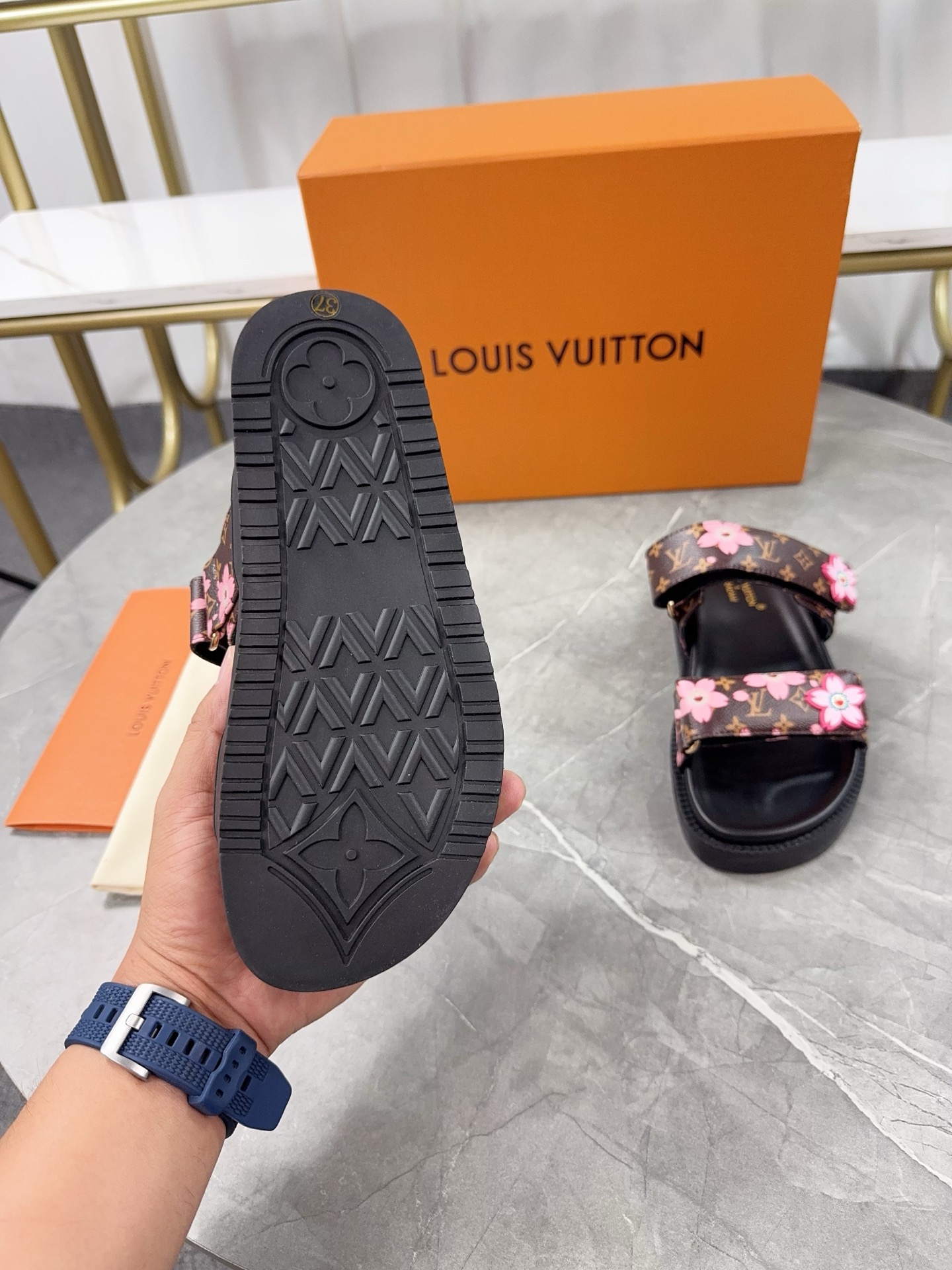 Louis Vuitton Women's Sandal, Lightweight & Comfortable Beach or Pool Slides 8 i1744871529623 1051 0 7
