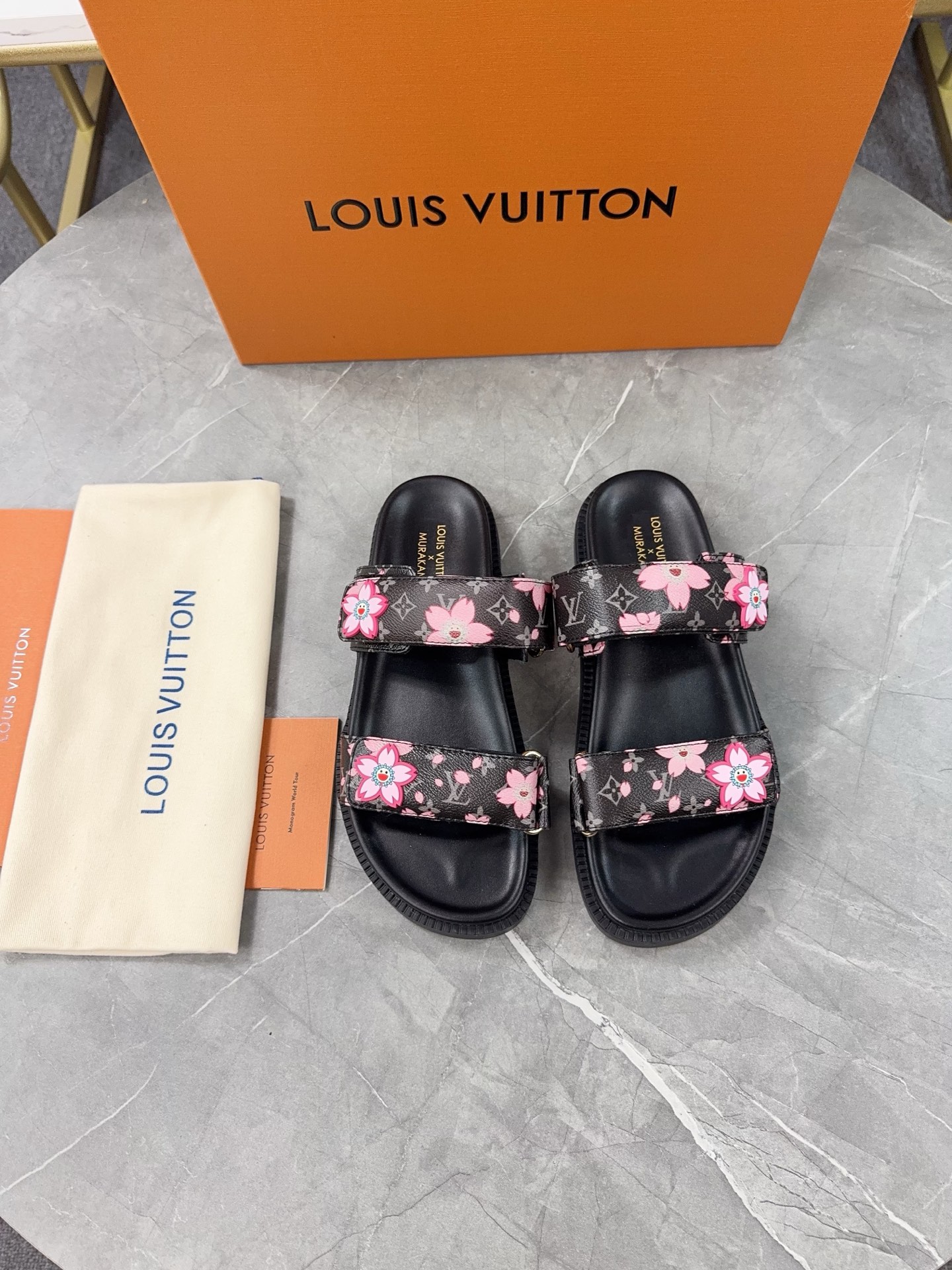 Louis Vuitton 2025 Spring/Summer Women's Trendy Sandals with Floral Print 3 i1744871551438 9650 0 1