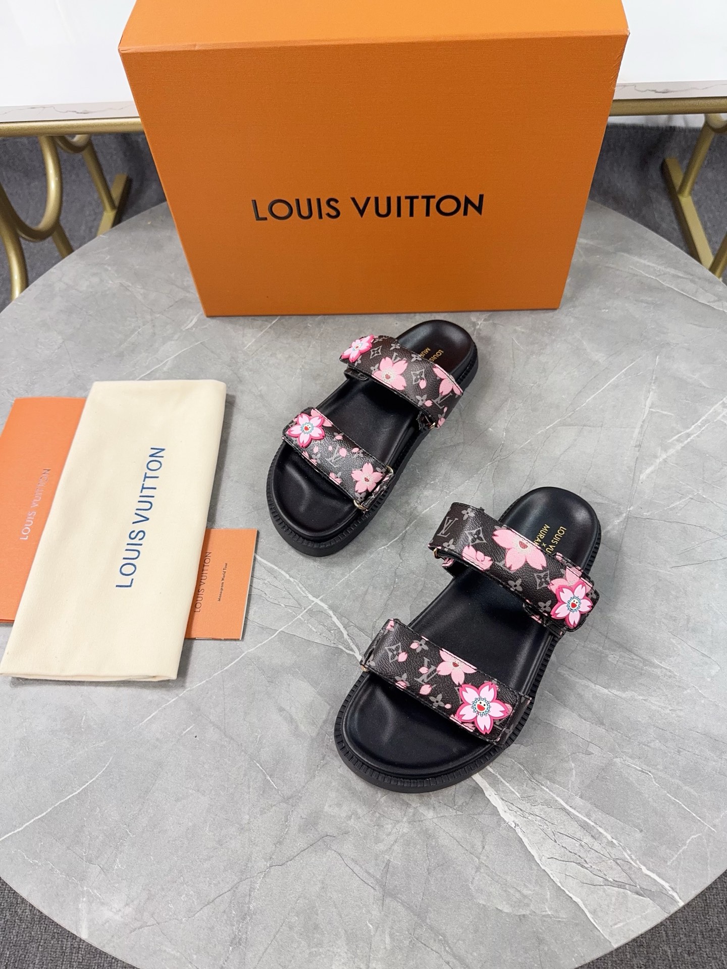 Louis Vuitton 2025 Spring/Summer Women's Trendy Sandals with Floral Print 5 i1744871552232 547 0 3