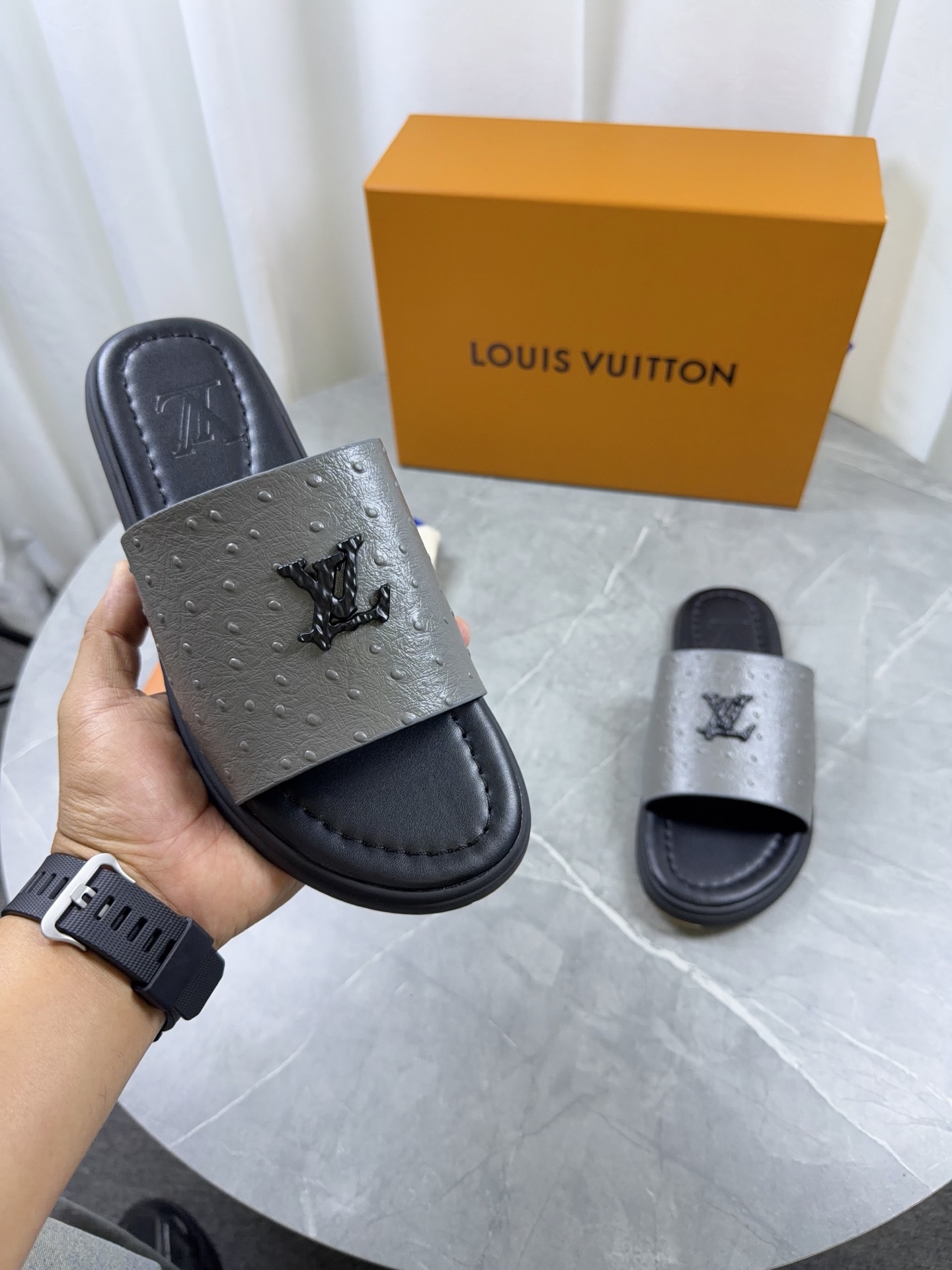 _dnc9sVQE_q7wCYigSOfFI2Vf0w5nComoxAQGWYw