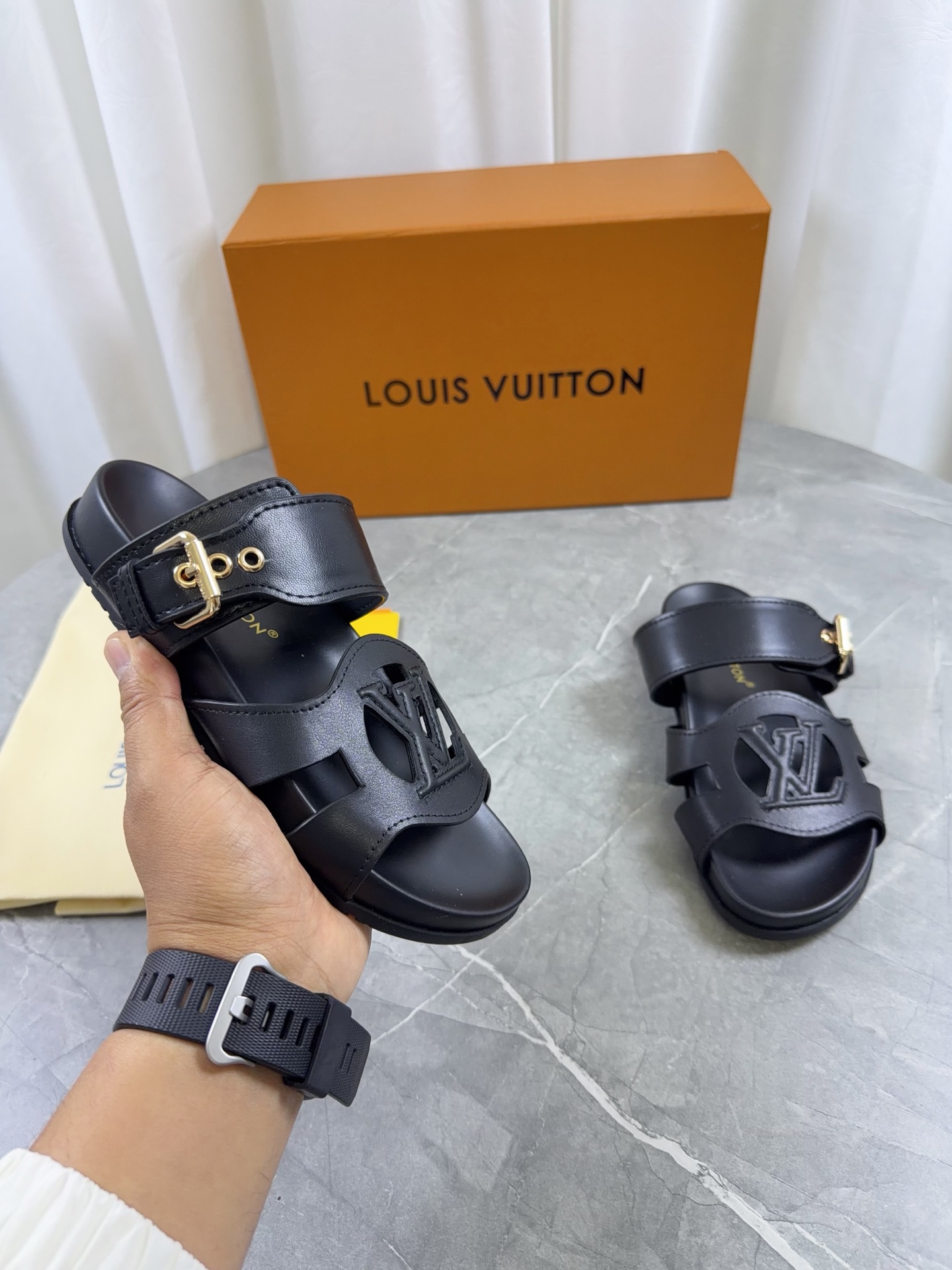 LV Style Leather Men's Shoes style reference detail image 7 from source 766790