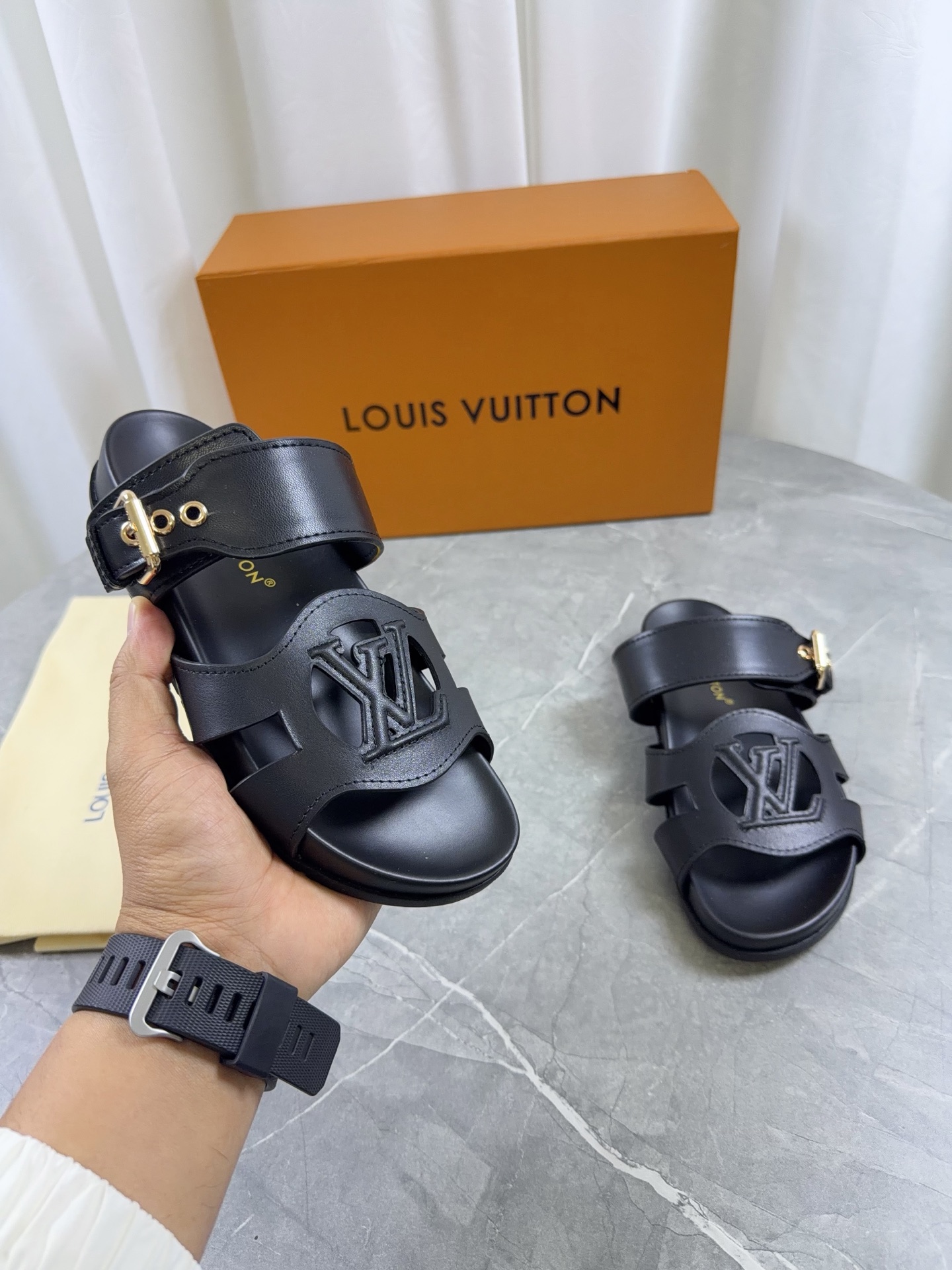 LV Style Leather Men's Shoes style reference detail image 5 from source 766790