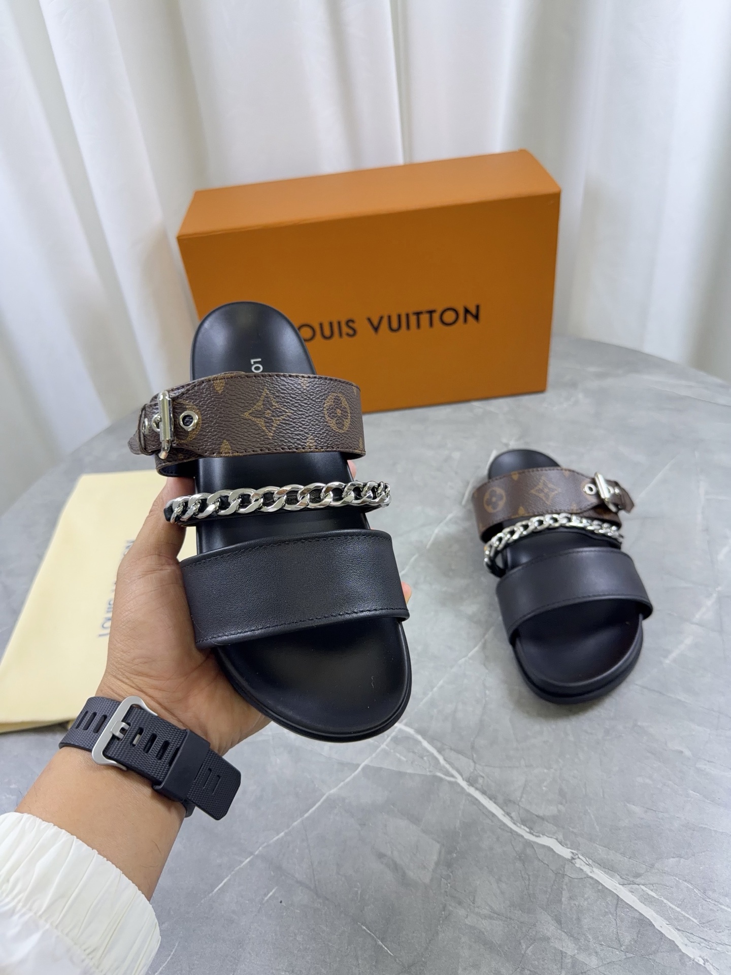 LV Style Leather Men's Shoes style reference detail image 8 from source 766791