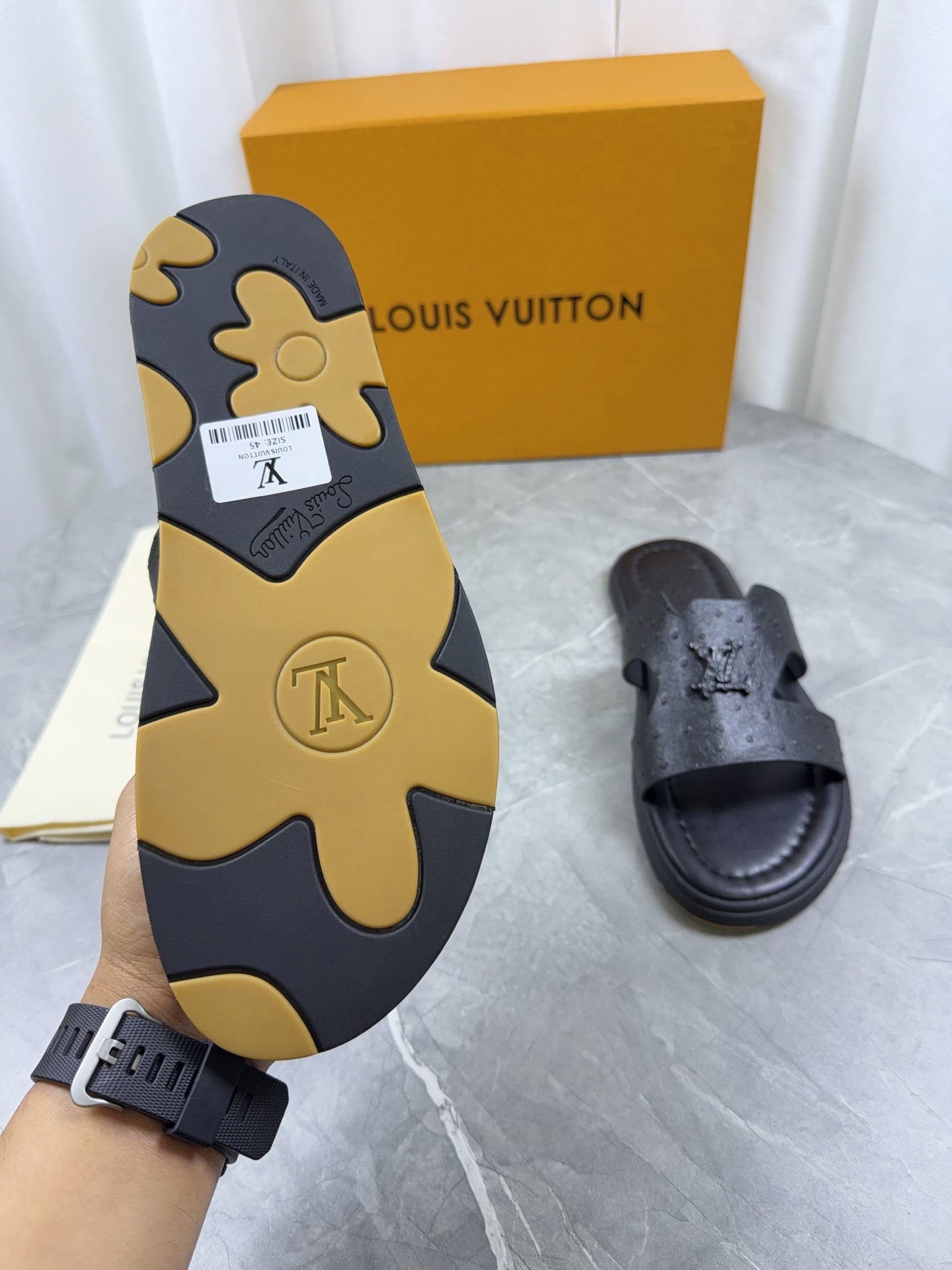 LV Style Leather Men's Shoes style reference detail image 5 from source 766795
