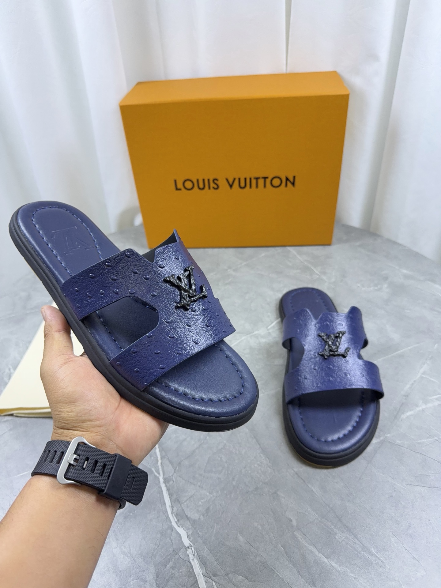 LV Style Leather Men's Shoes style reference detail image 5 from source 766796