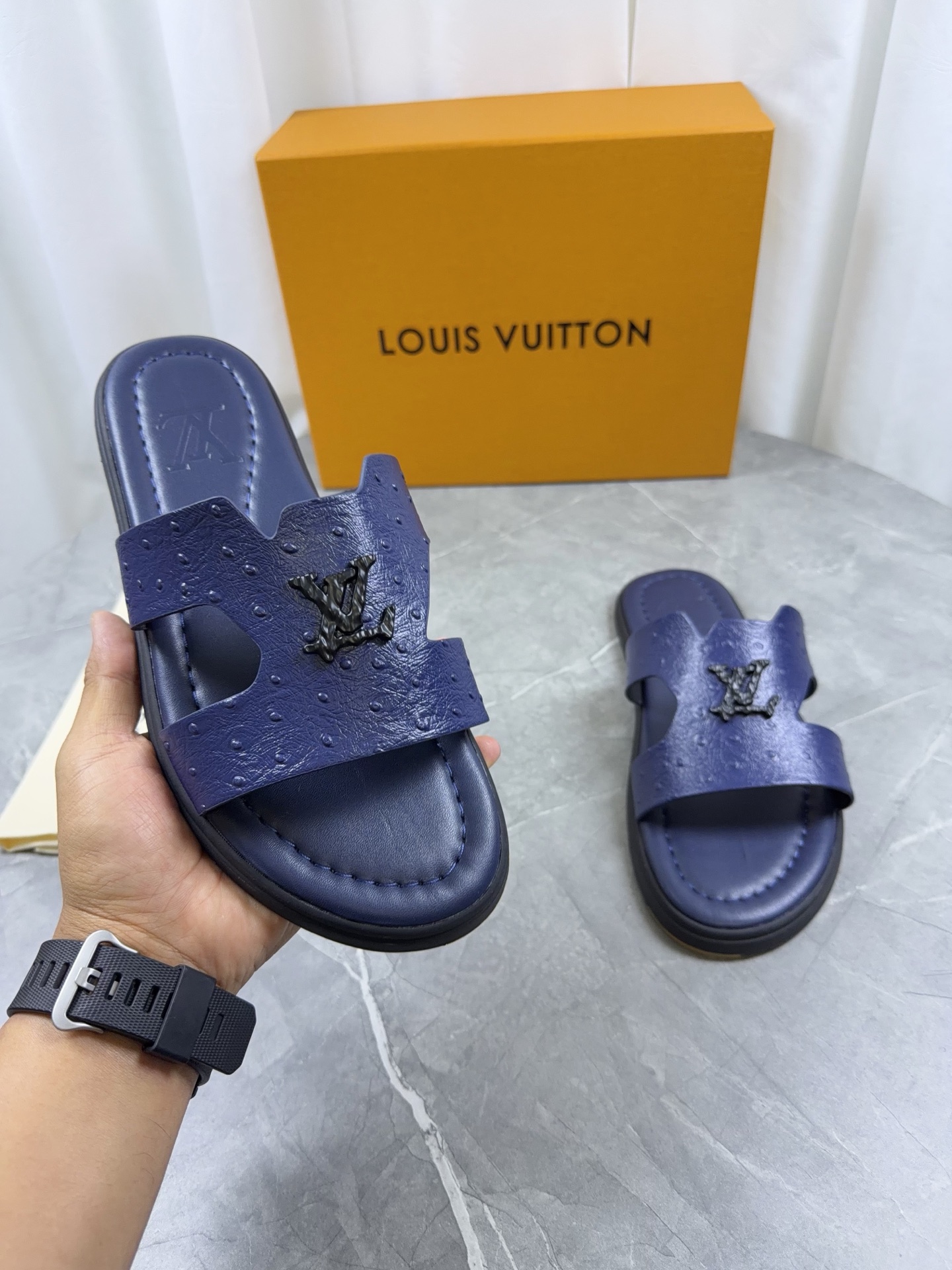 LV Style Leather Men's Shoes style reference detail image 7 from source 766796