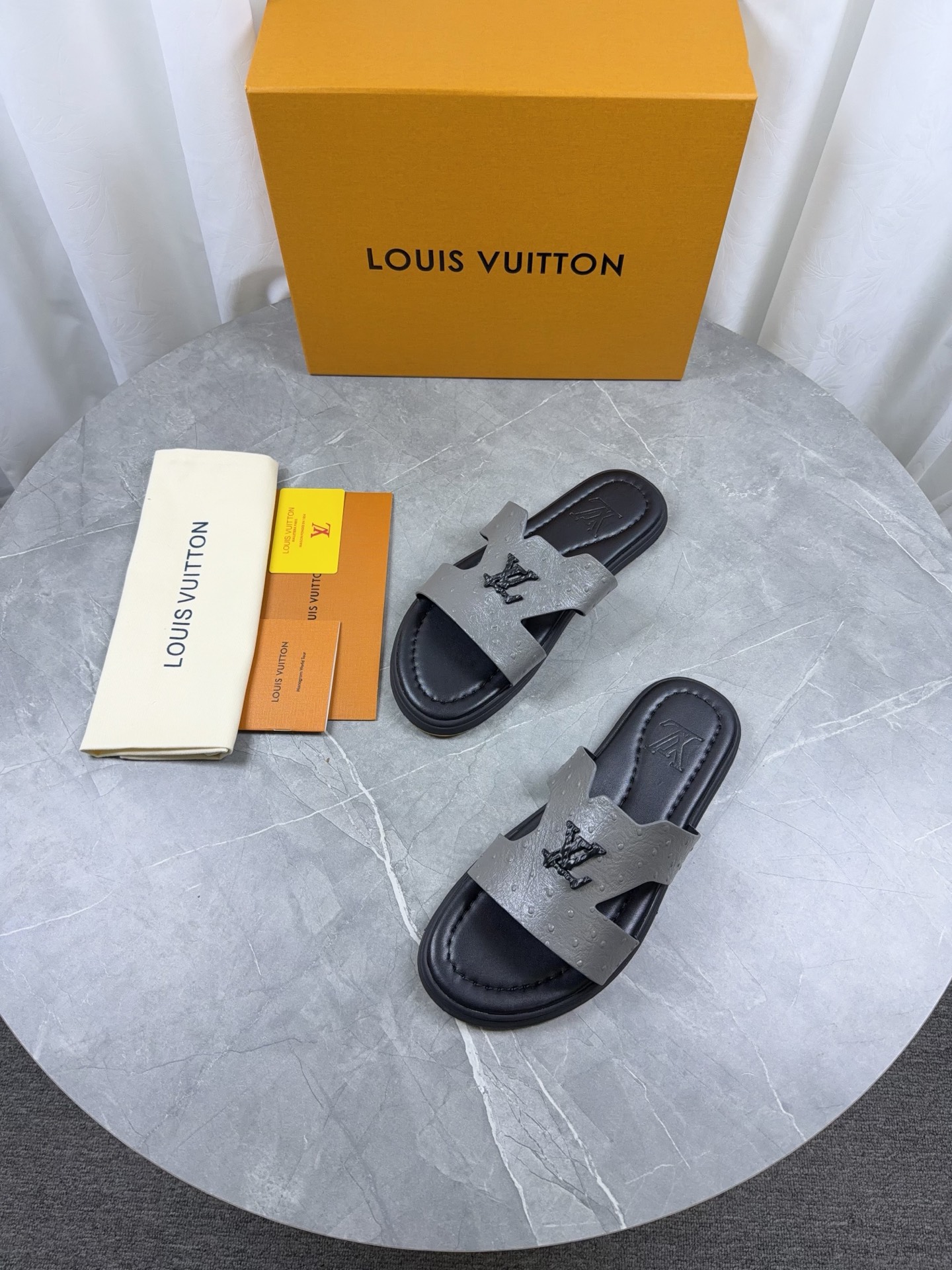 LV Style Leather Men's Shoes style reference detail image 7 from source 766797
