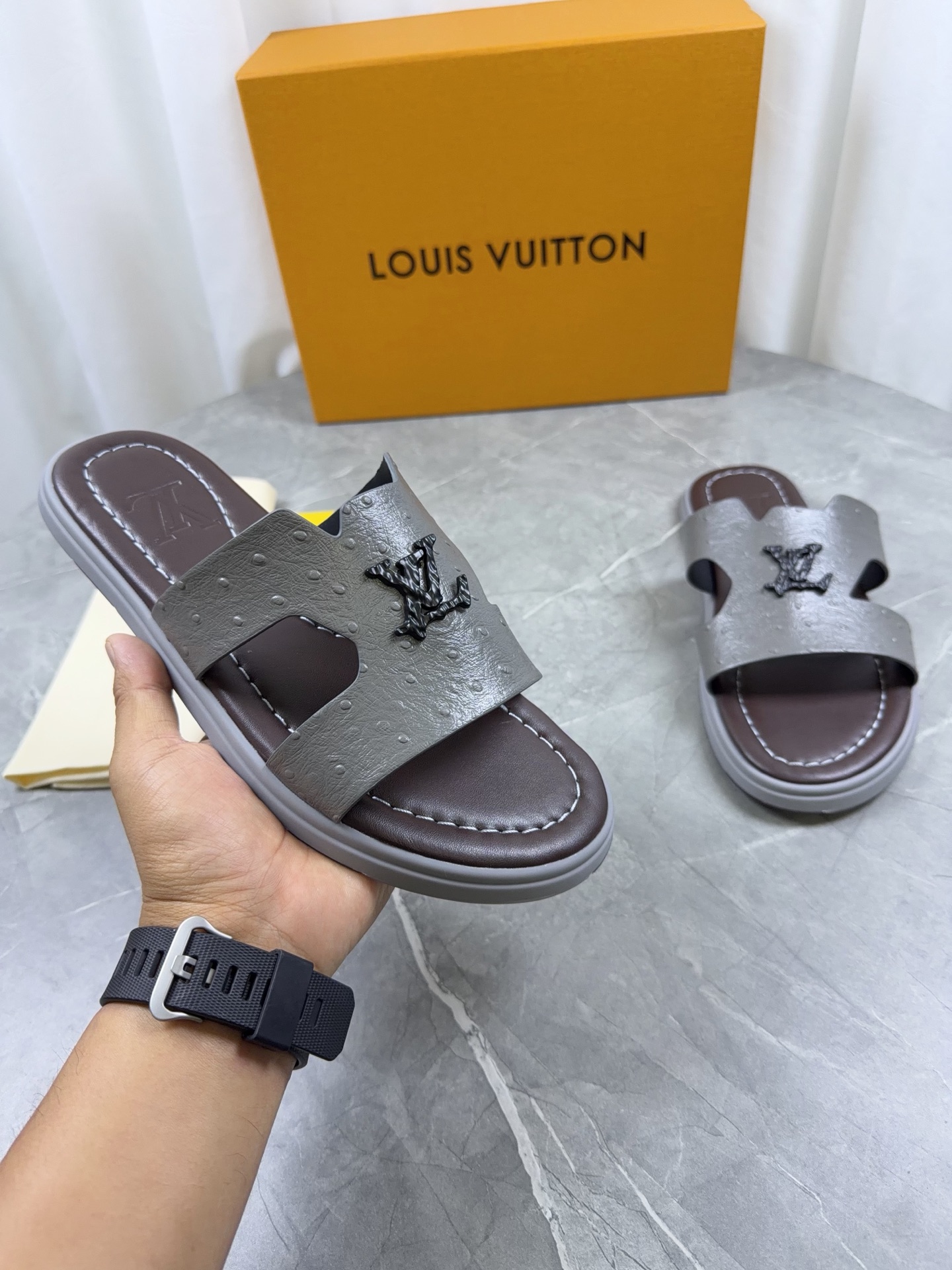 LV Style Leather Men's Shoes style reference detail image 6 from source 766798