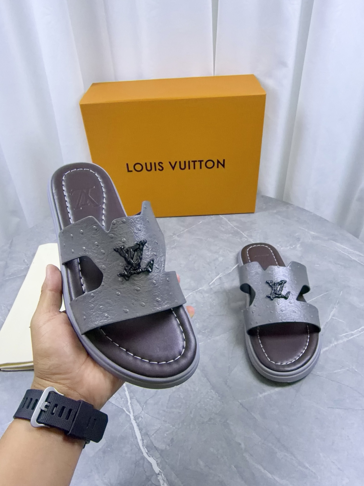 LV Style Leather Men's Shoes style reference detail image 4 from source 766798