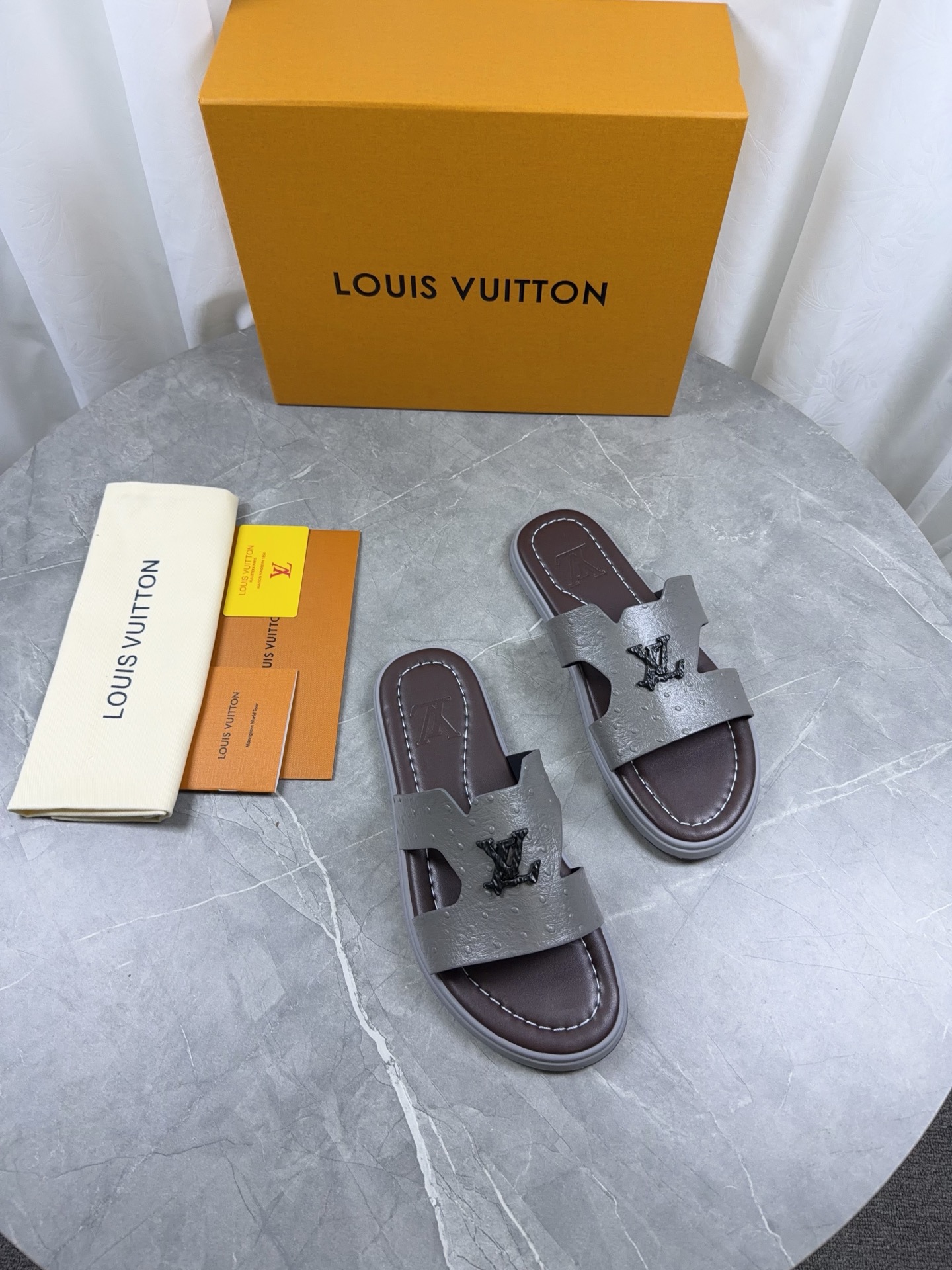 LV Style Leather Men's Shoes style reference detail image 5 from source 766798