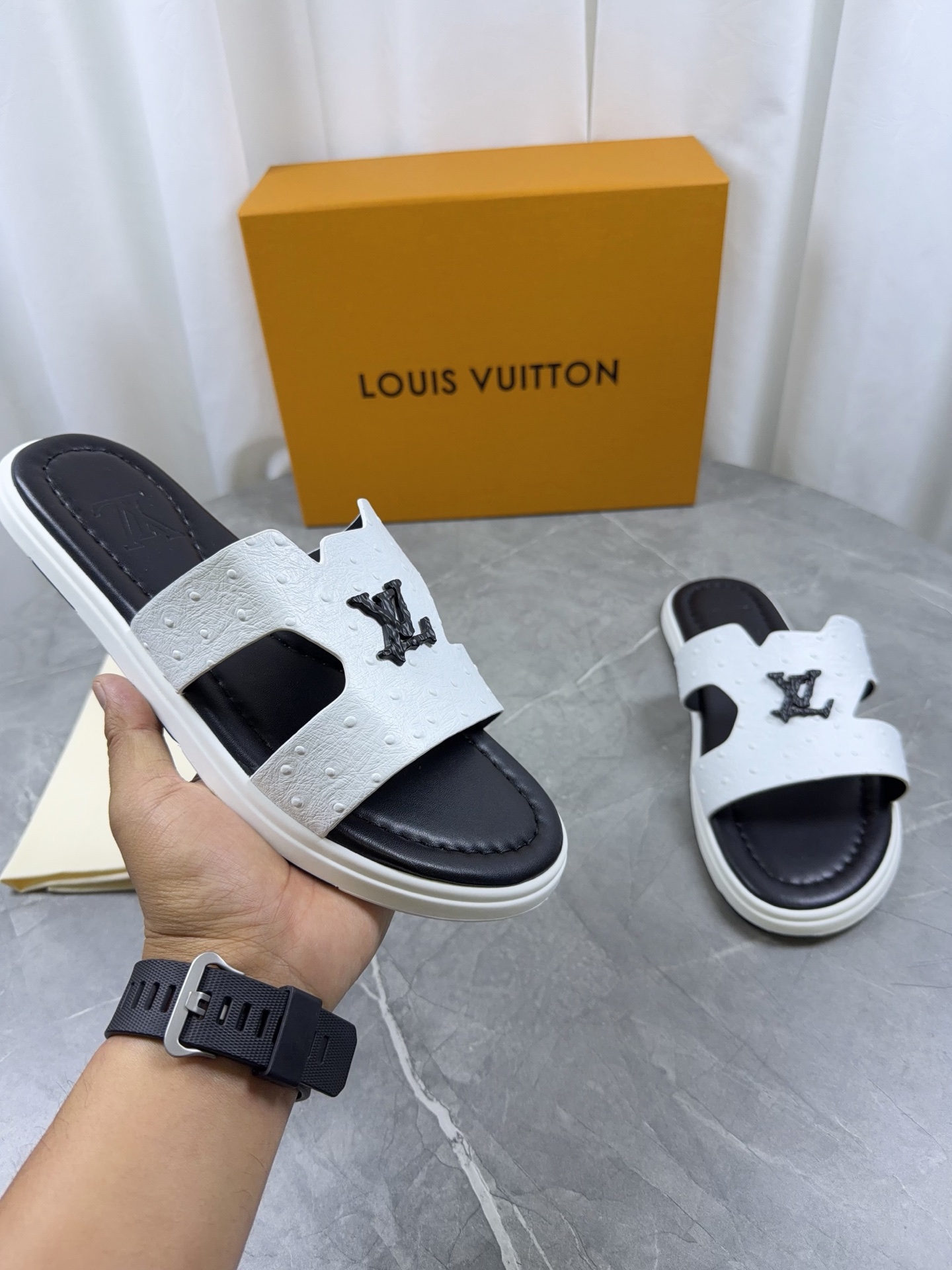 LV Style Leather Men's Shoes style reference detail image 5 from source 766799