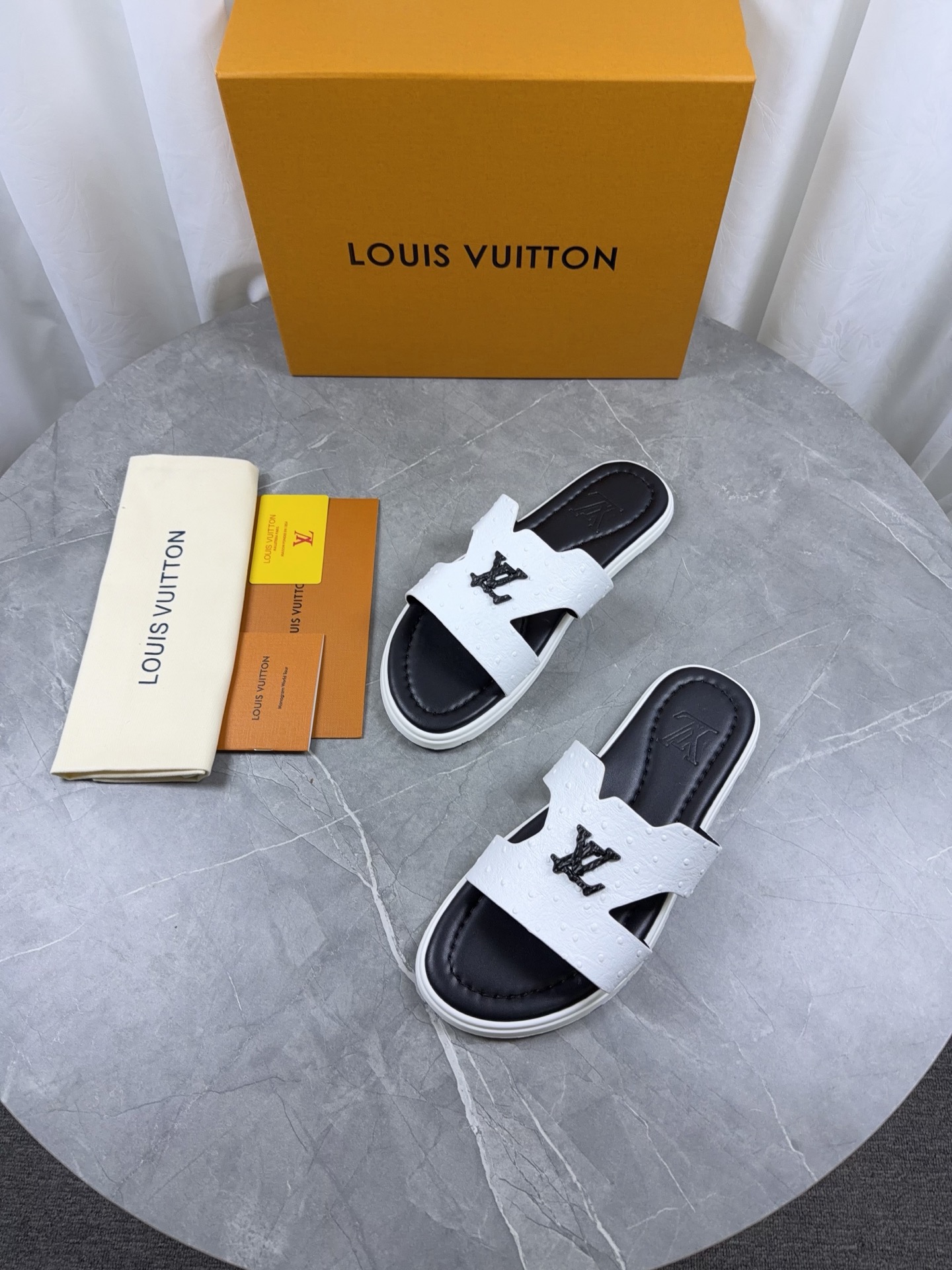 LV Style Leather Men's Shoes style reference detail image 8 from source 766799