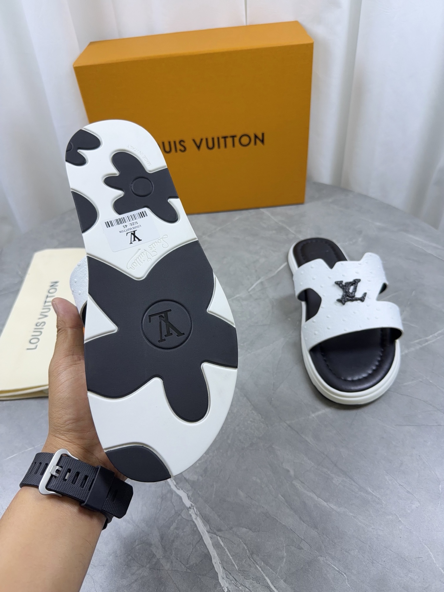 LV Style Leather Men's Shoes style reference detail image 4 from source 766799
