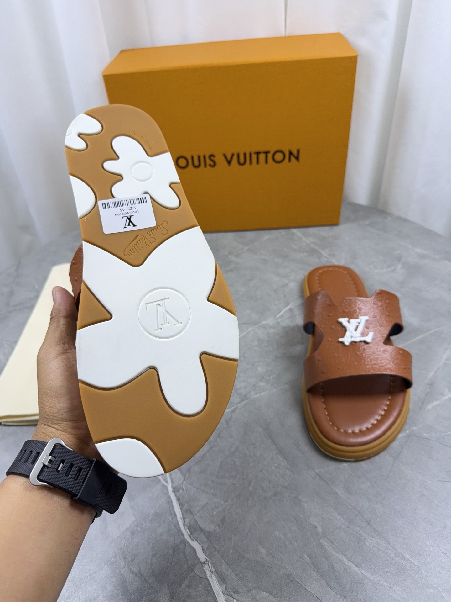 LV Style Leather Men's Shoes style reference detail image 5 from source 766800