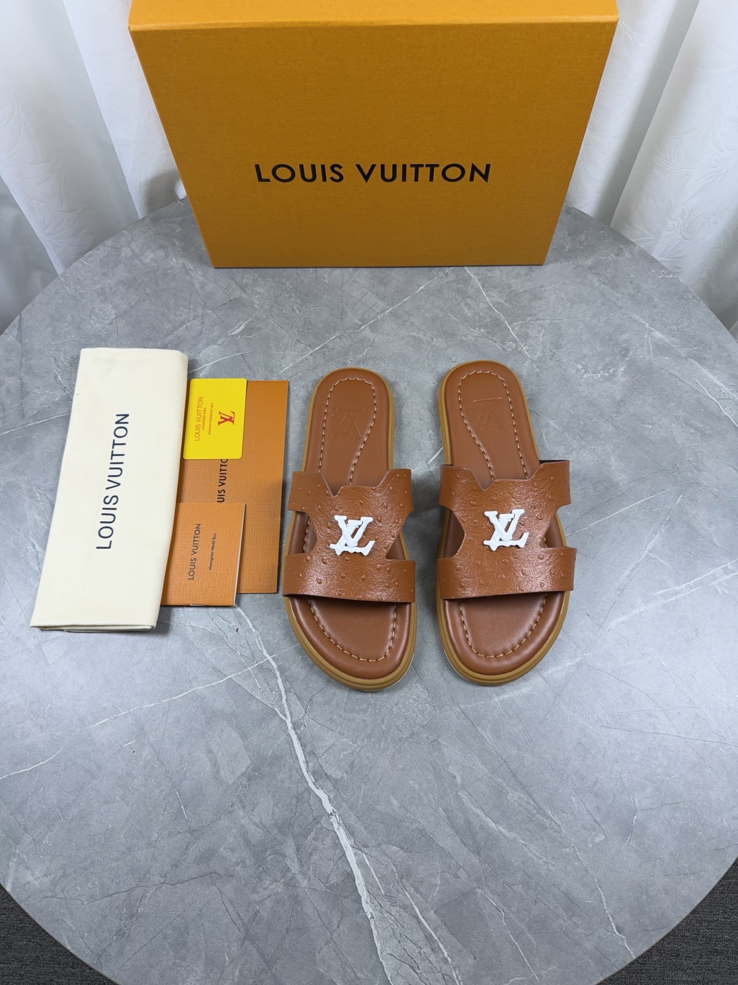 LV Style Leather Men's Shoes Lookbook Reference image 2