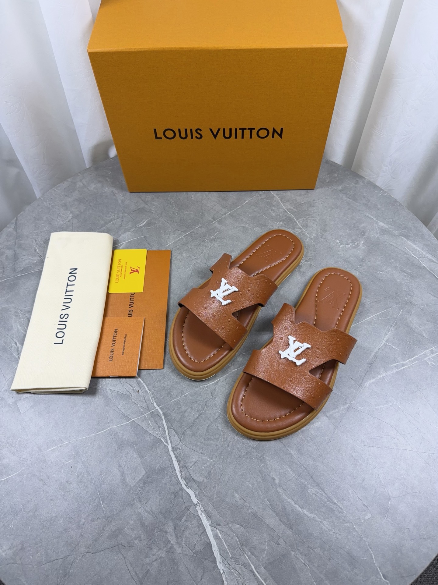 LV Style Leather Men's Shoes style reference detail image 7 from source 766800