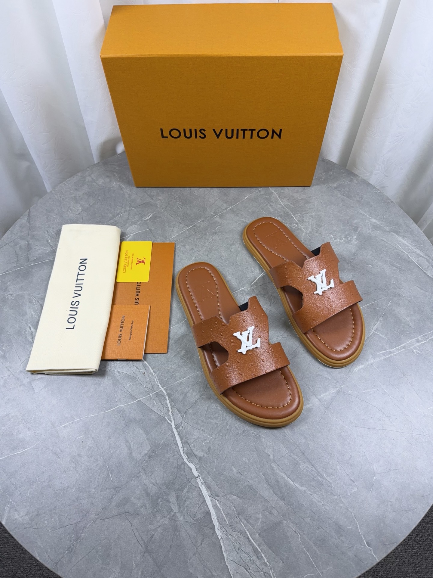 LV Style Leather Men's Shoes style reference detail image 4 from source 766800