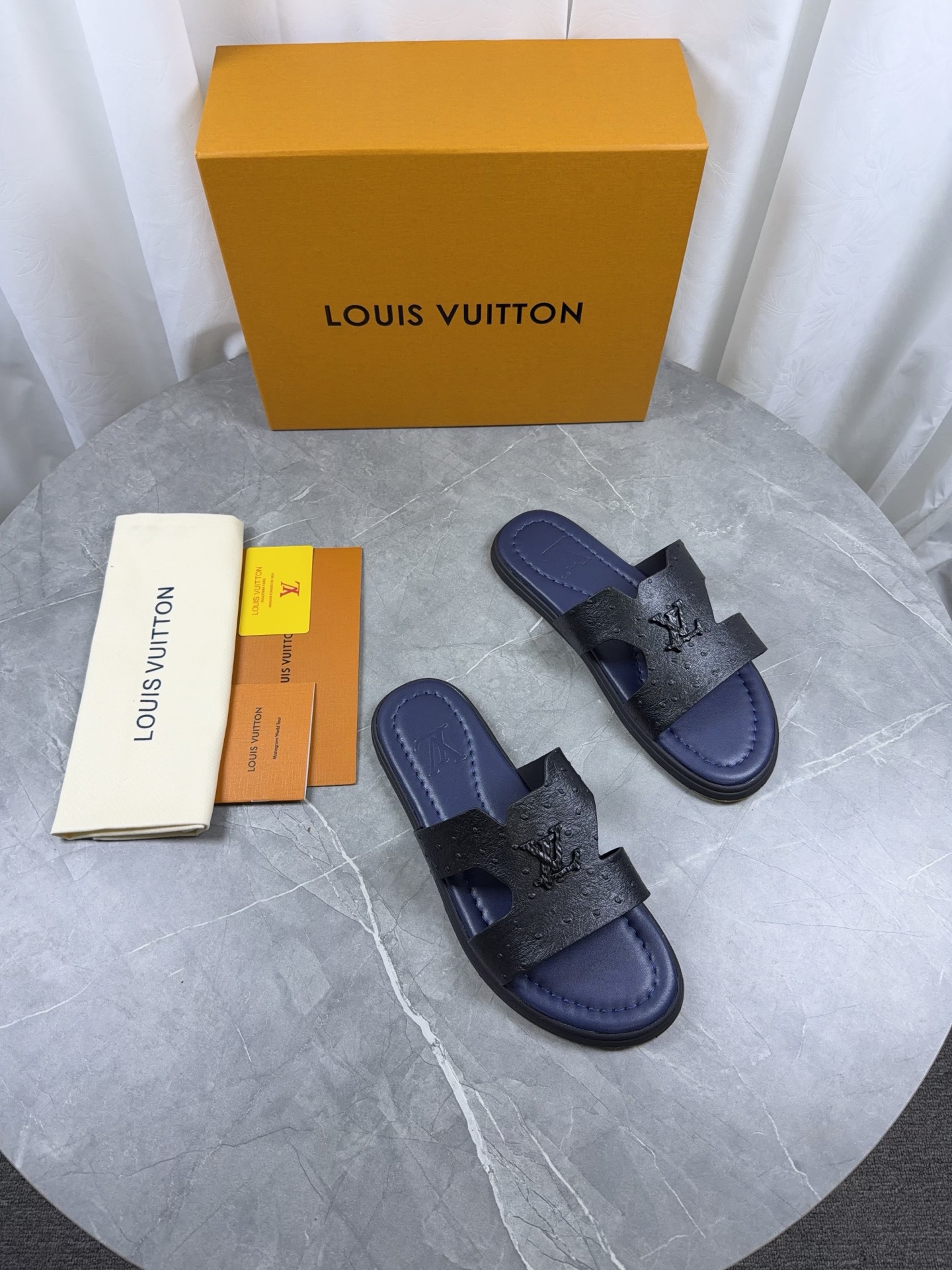 LV Style Leather Men's Shoes style reference detail image 3 from source 766801