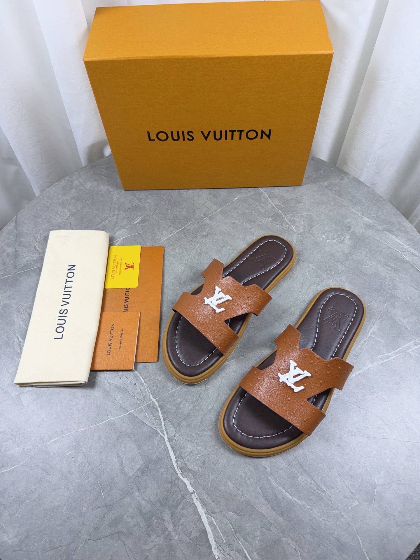 LV Style Leather Men's Shoes style reference detail image 3 from source 766803