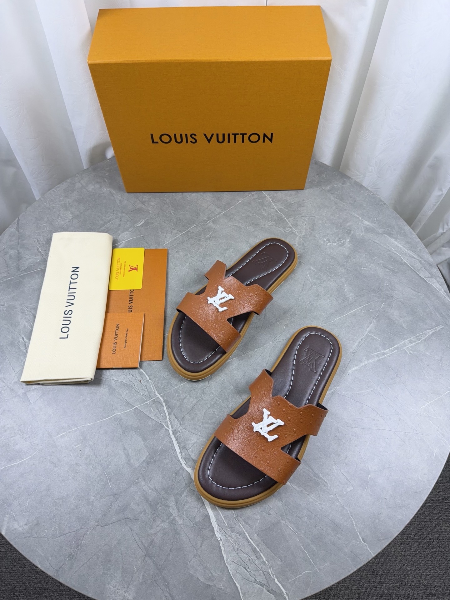 LV Style Leather Men's Shoes style reference detail image 6 from source 766803