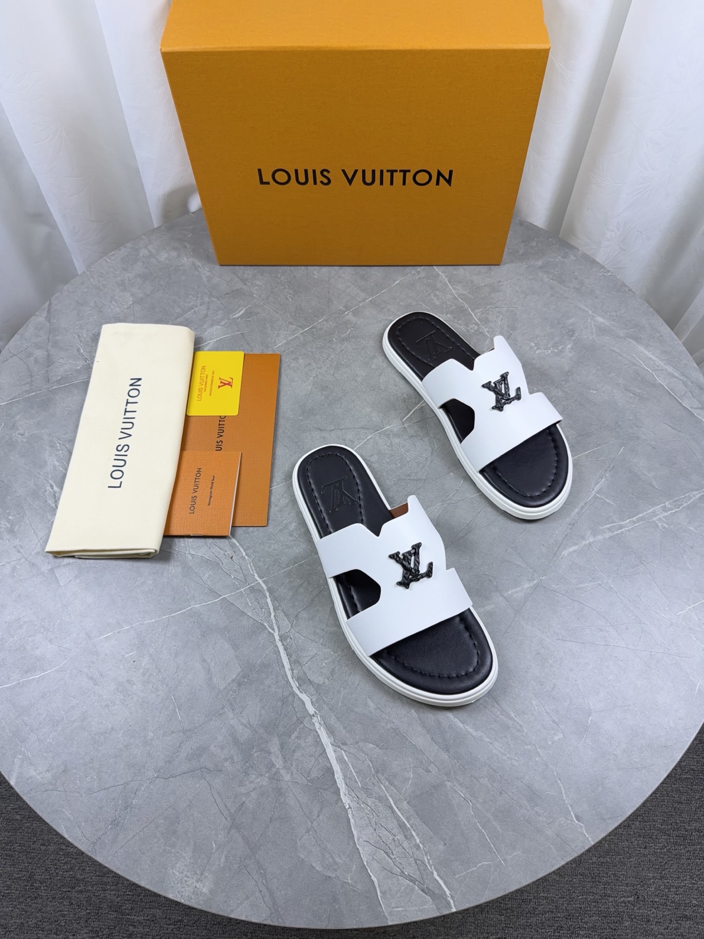 LV Style Leather Men's Shoes style reference detail image 3 from source 766805
