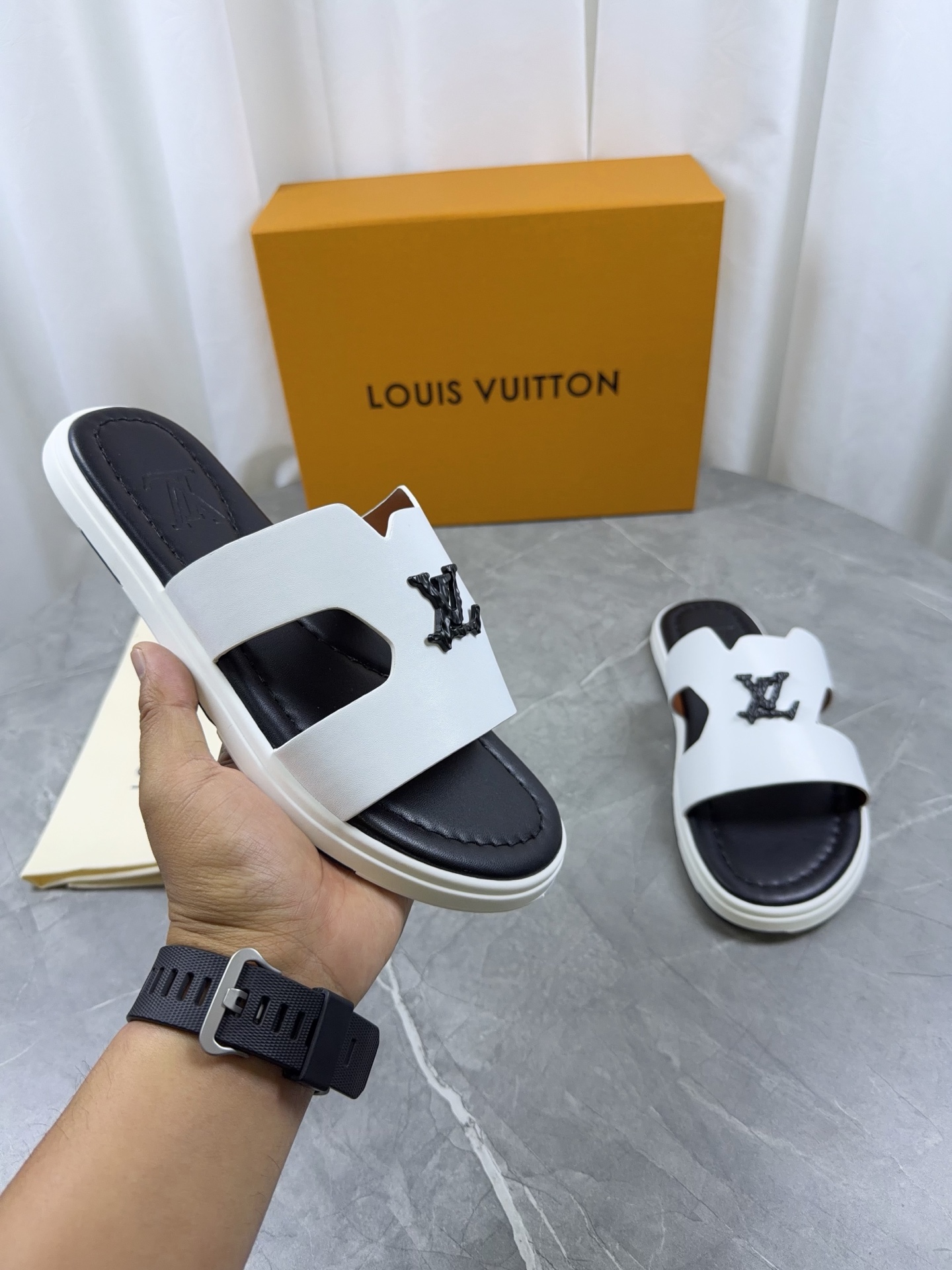 LV Style Leather Men's Shoes style reference detail image 7 from source 766805
