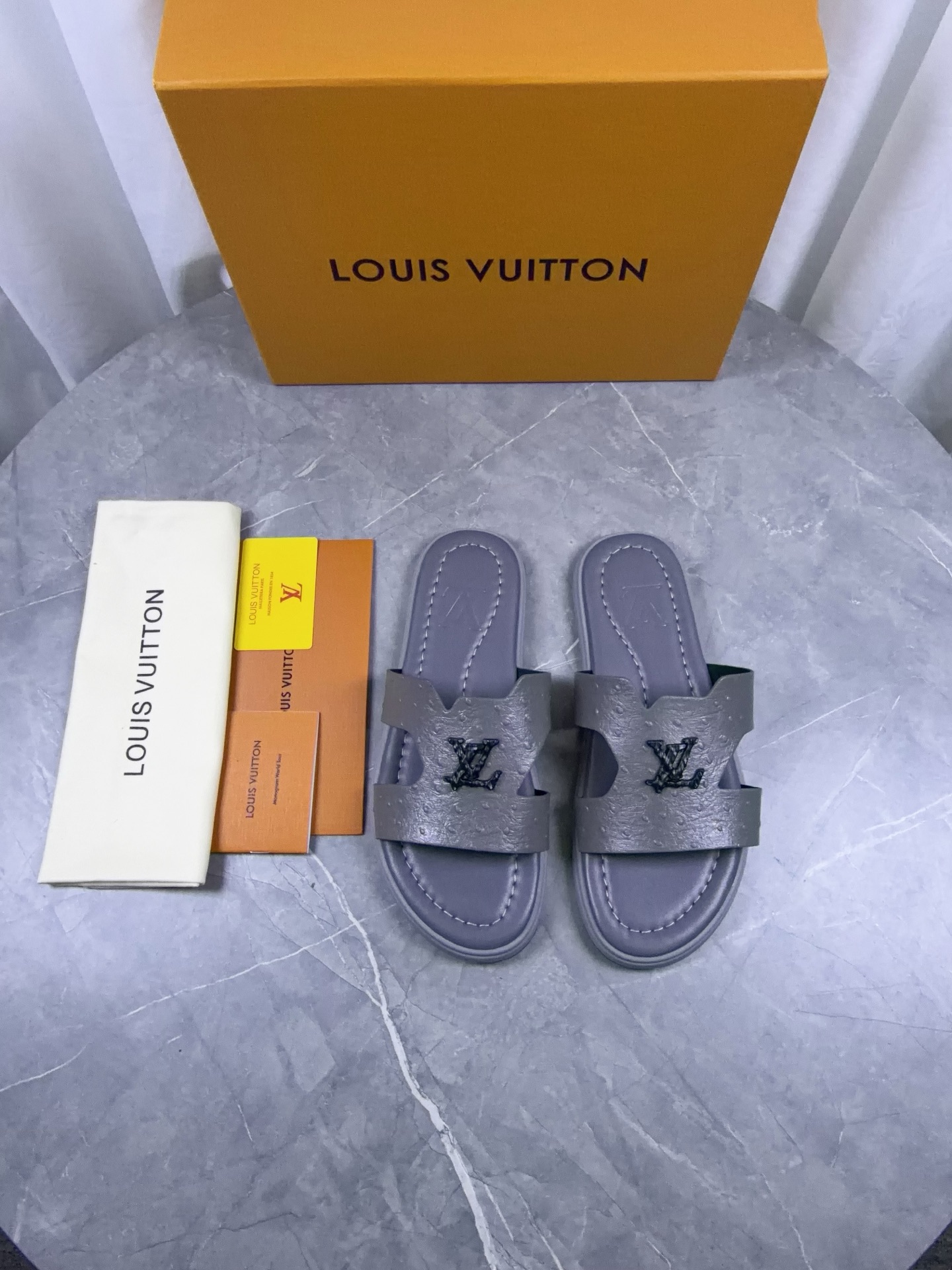 LV Style Leather Men's Shoes Lookbook Reference image 2