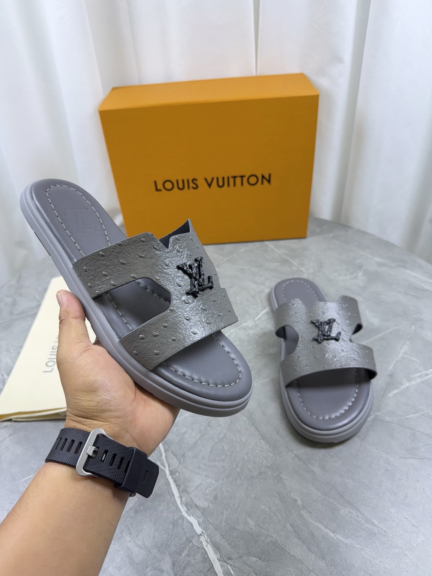 LV Style Leather Men's Shoes style reference detail image 6 from source 766806