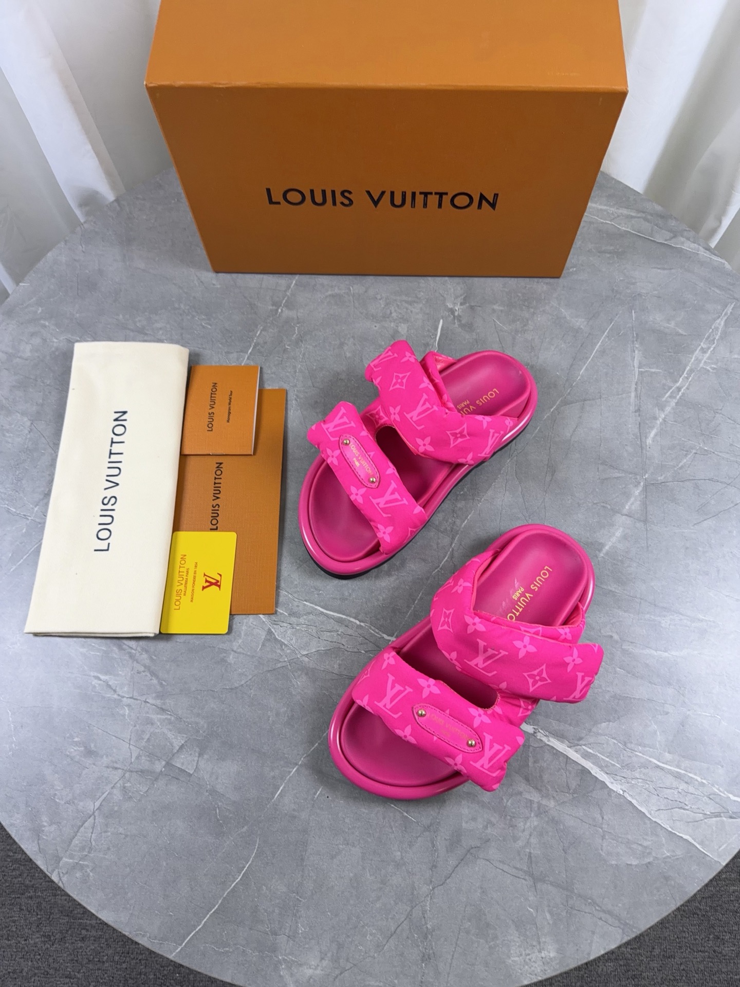 LV Style Leather Men's Shoes style reference detail image 3 from source 766792
