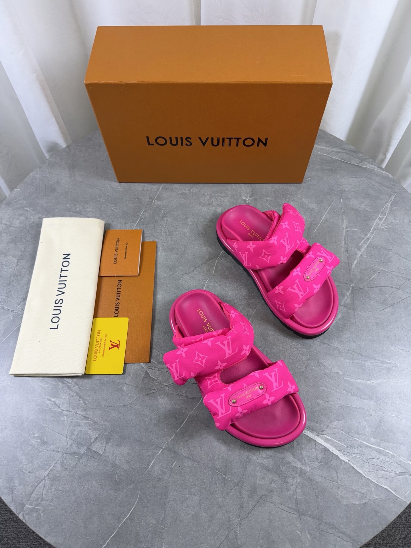 LV Style Leather Men's Shoes style reference detail image 7 from source 766792