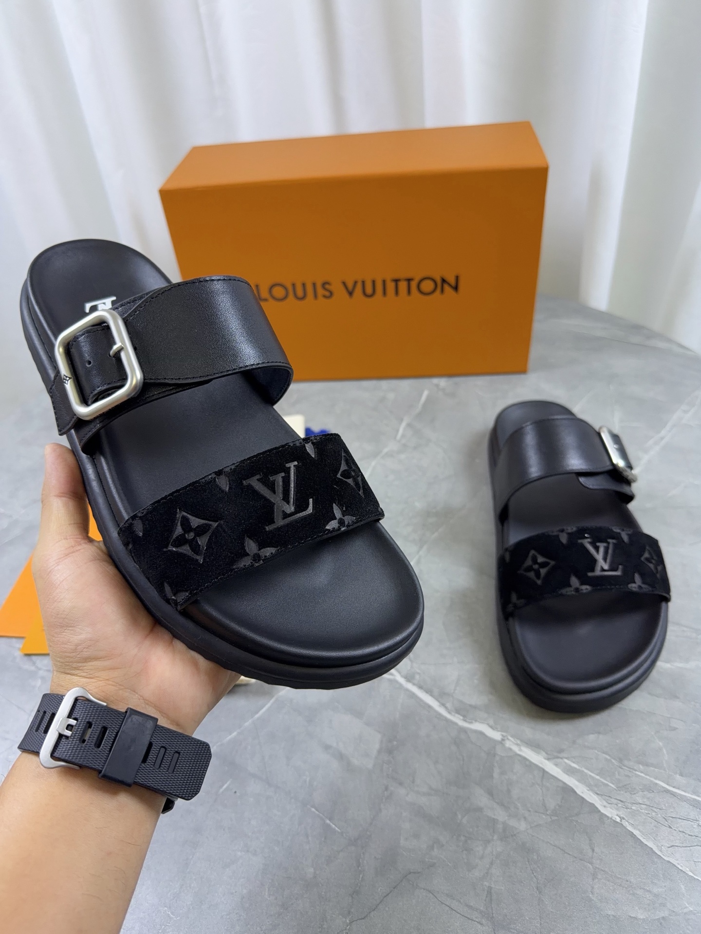 루이비통 신발 129044 Louis Vuitton Shoes 썸네일 이미지