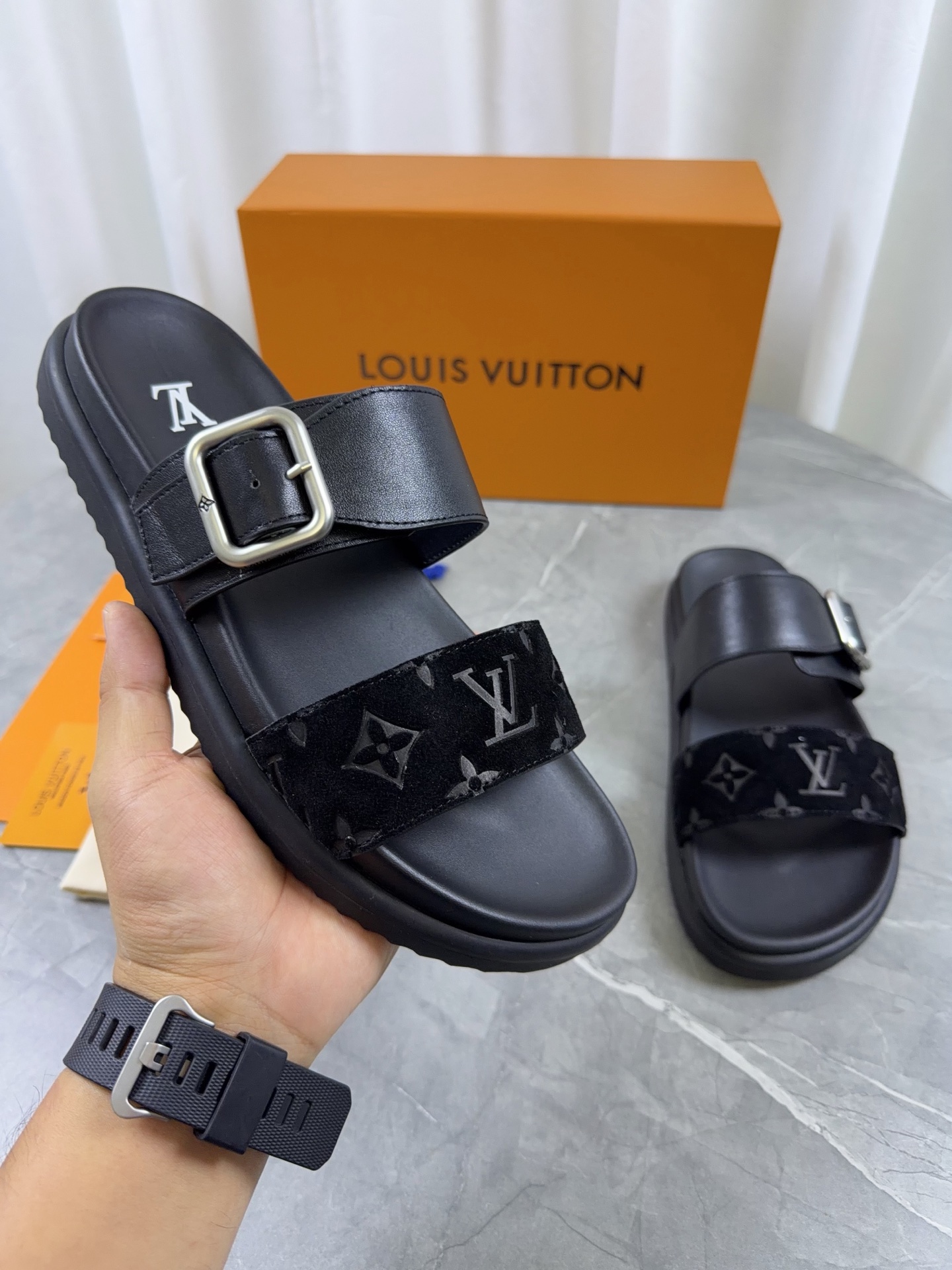 루이비통 신발 129044 Louis Vuitton Shoes 썸네일 이미지