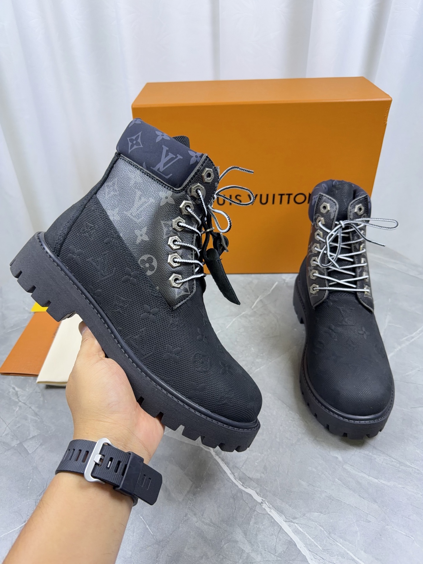 루이비통 신발 129042 Louis Vuitton Shoes 썸네일 이미지