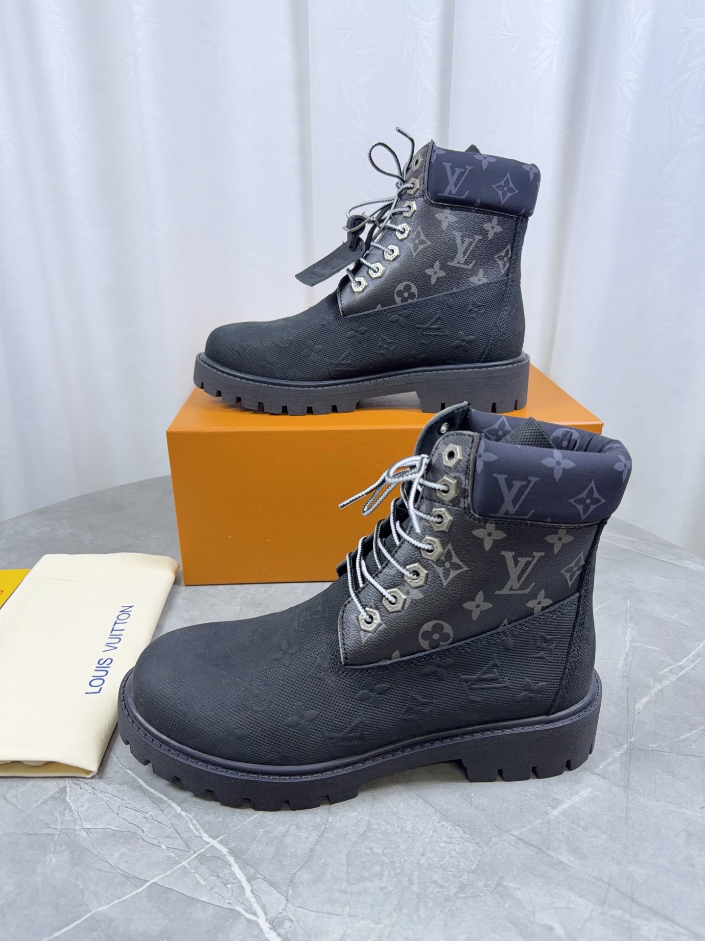 루이비통 신발 129042 Louis Vuitton Shoes 썸네일 이미지