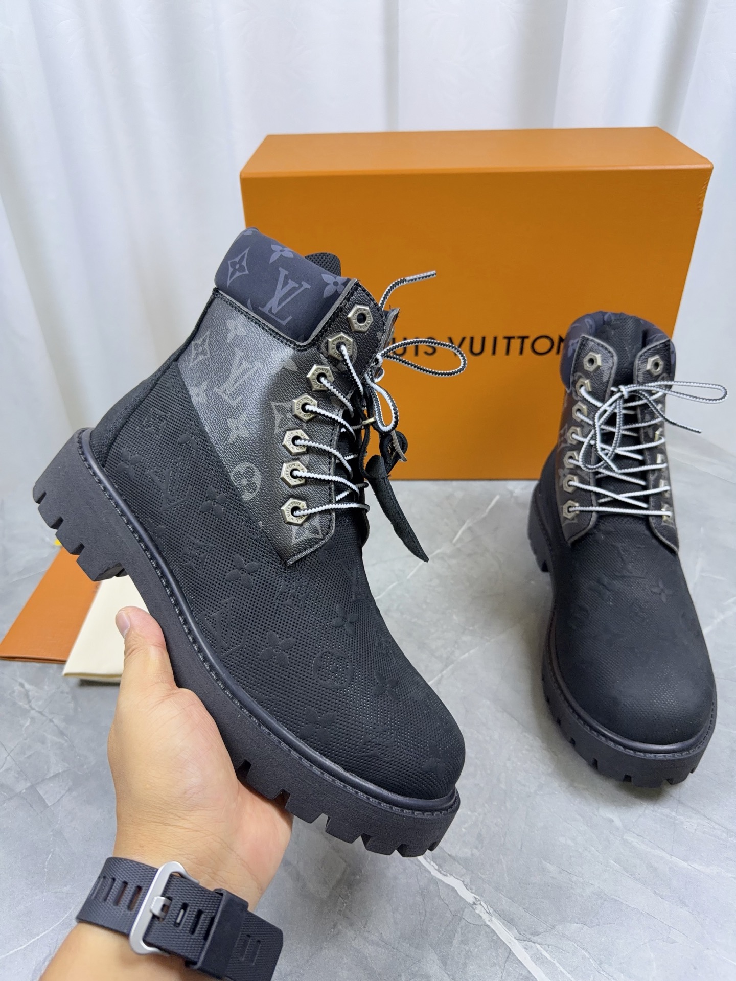 루이비통 신발 129042 Louis Vuitton Shoes 썸네일 이미지