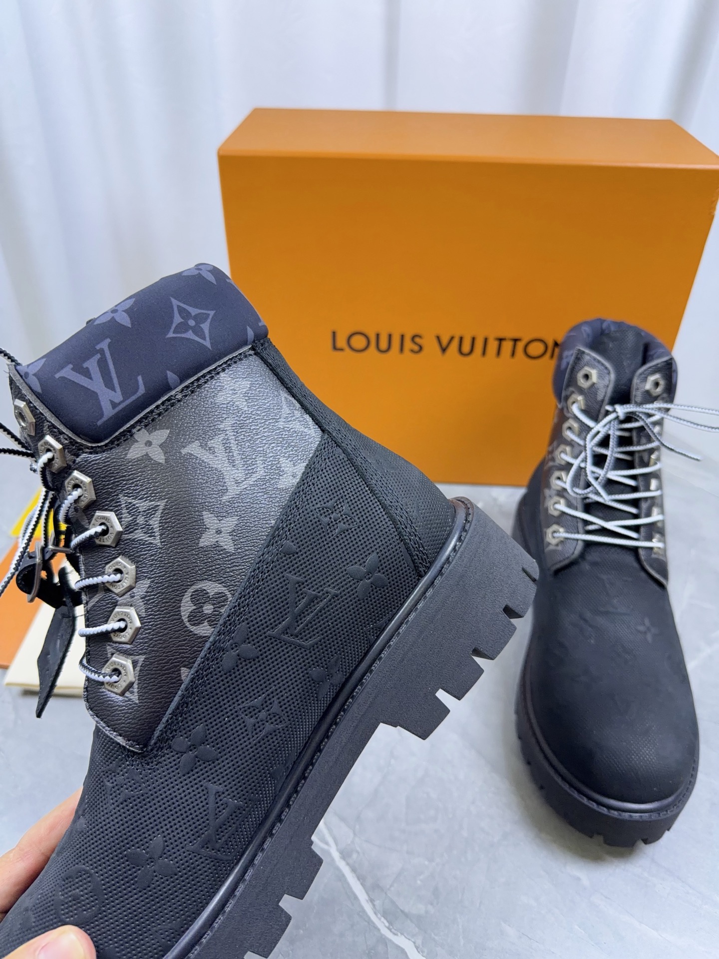 루이비통 신발 129042 Louis Vuitton Shoes 썸네일 이미지