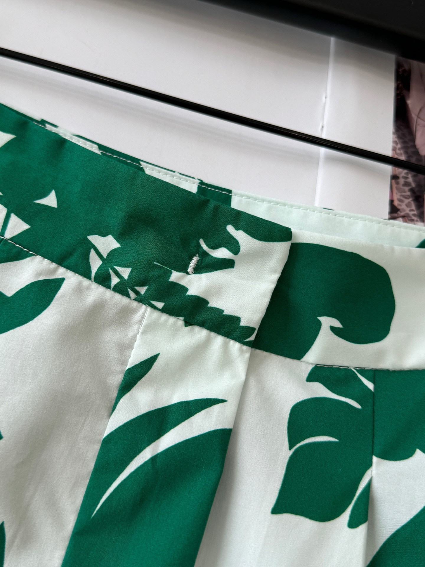 Elegant Green & White High-Waisted Midi Dress - Lightweight & Breathable Cotton 10 i1749814659144 6488 0 8