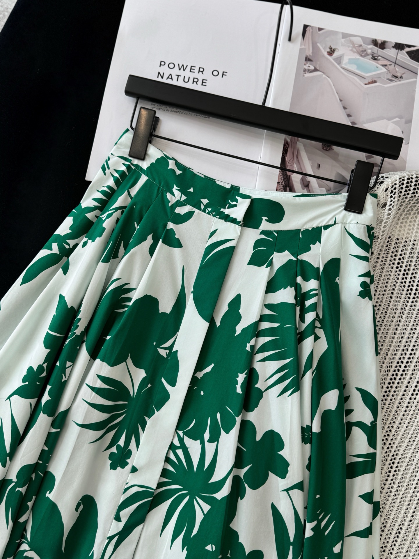 Elegant Green & White High-Waisted Midi Dress - Lightweight & Breathable Cotton 8 i1749814659188 6732 0 6