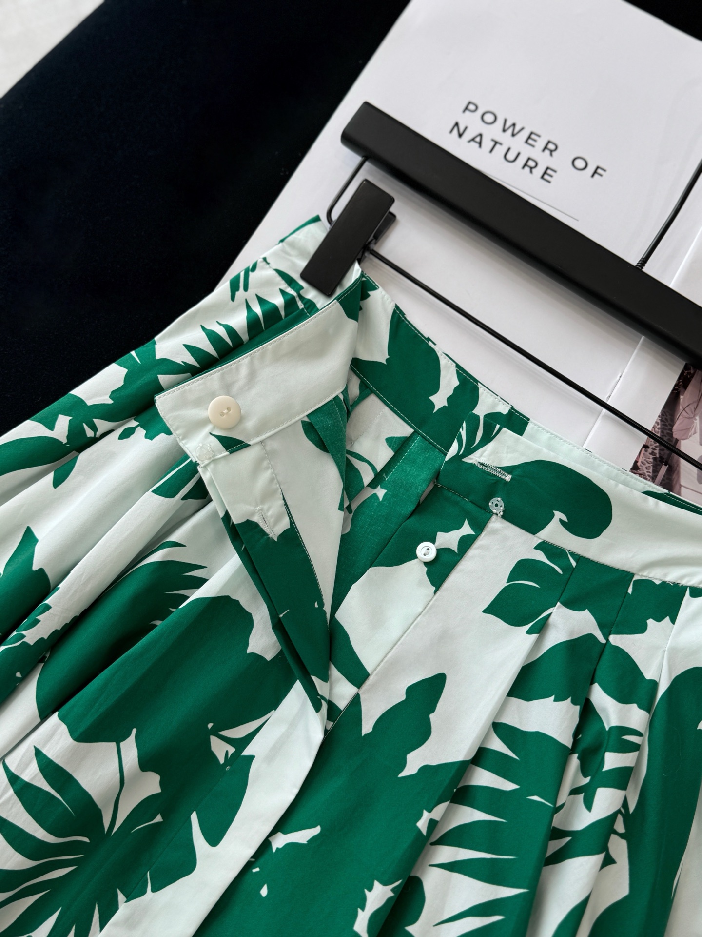 Elegant Green & White High-Waisted Midi Dress - Lightweight & Breathable Cotton 9 i1749814659210 9842 0 7