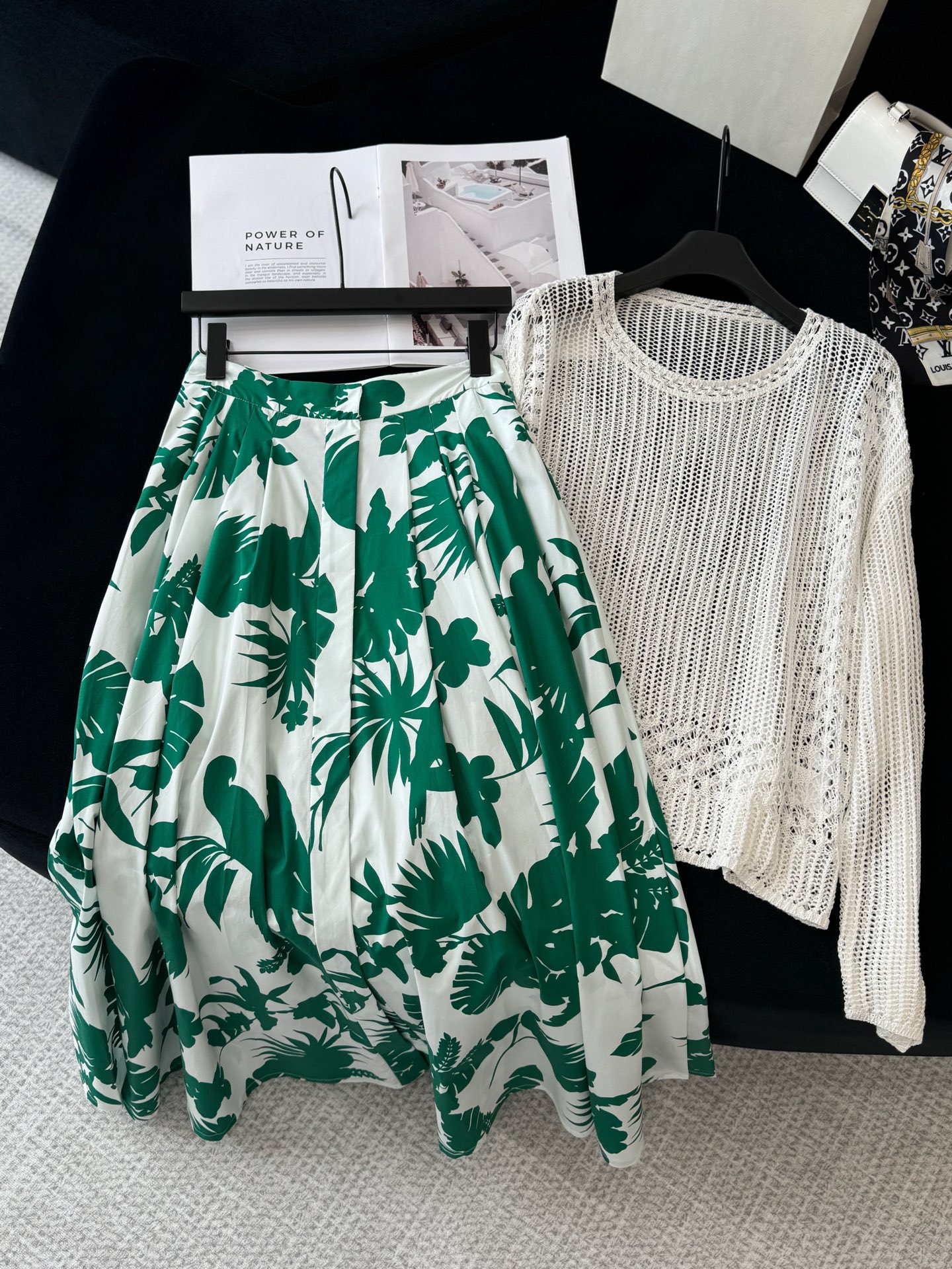 Elegant Green & White High-Waisted Midi Dress - Lightweight & Breathable Cotton 5 i1749814660721 3799 0 3