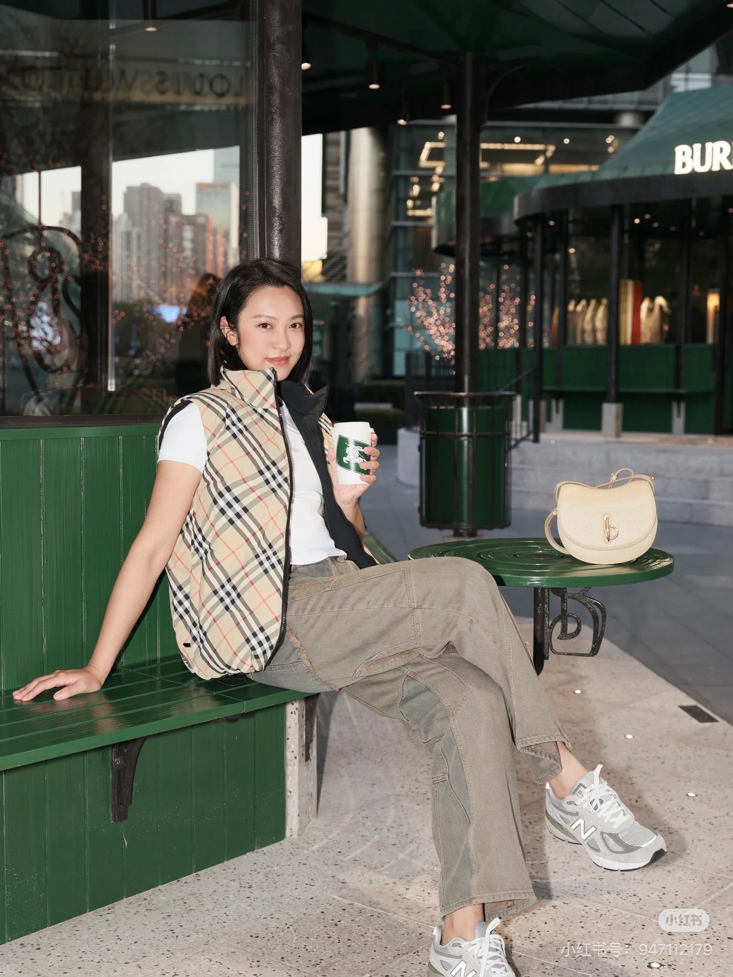 NO:477169,Double-sided vest model upper body picture, alexander wang19860909双面马甲模特上身图,,alexander wang,Women's clothing