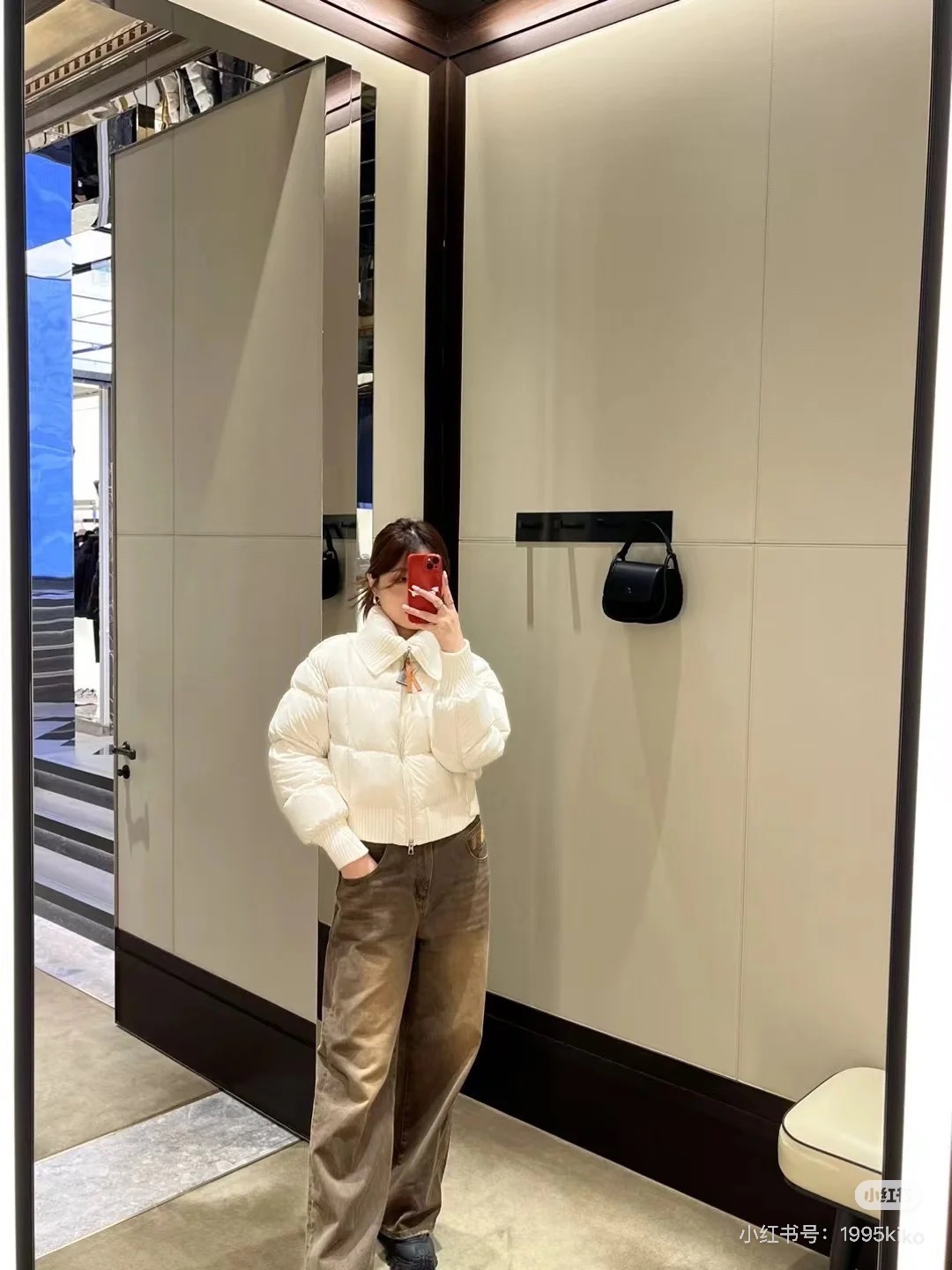 NO:563608,Model upper body picture of lapel baguette suit,,alexander wang19860909翻领面包服模特上身图,,alexander wang,Women's clothing