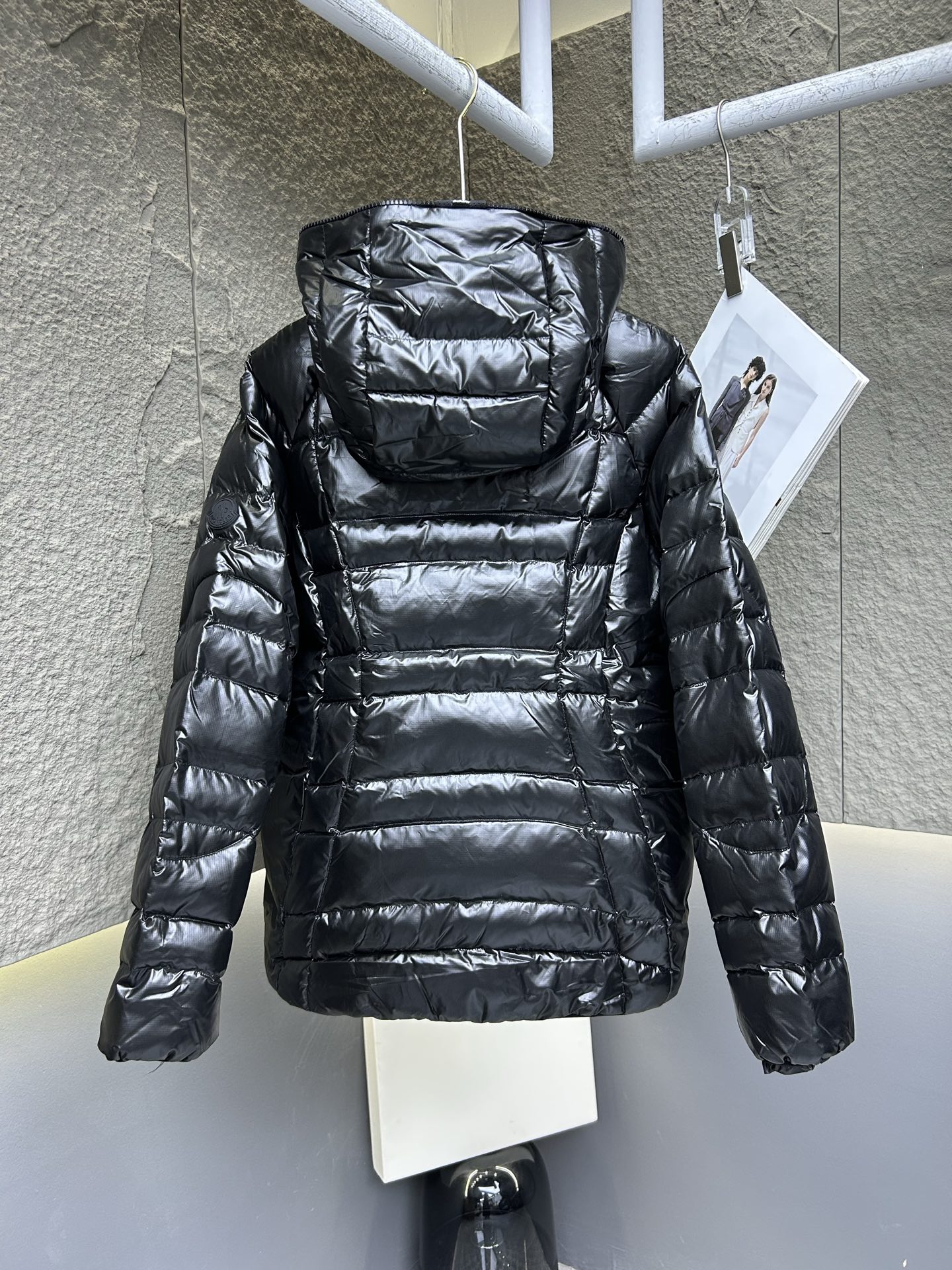Women's Down Puffer Jacket with Hood - Lightweight & Warm Winter Coat 8 i1758463325157 60 0 6