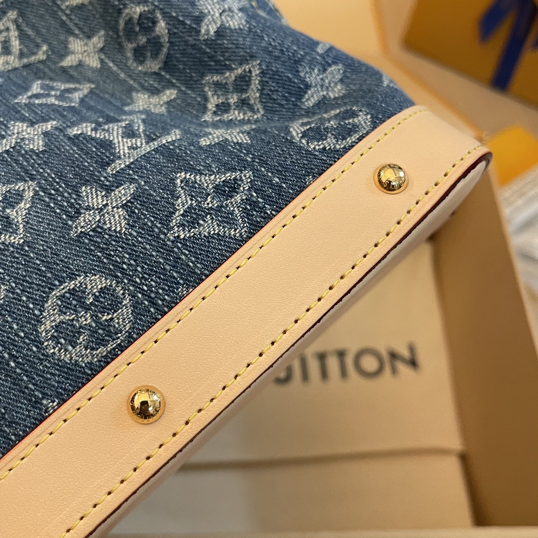 Louis Vuitton Monogram Denim Large Cosmetic Pouch - Blue 4 i1704686704 21 3