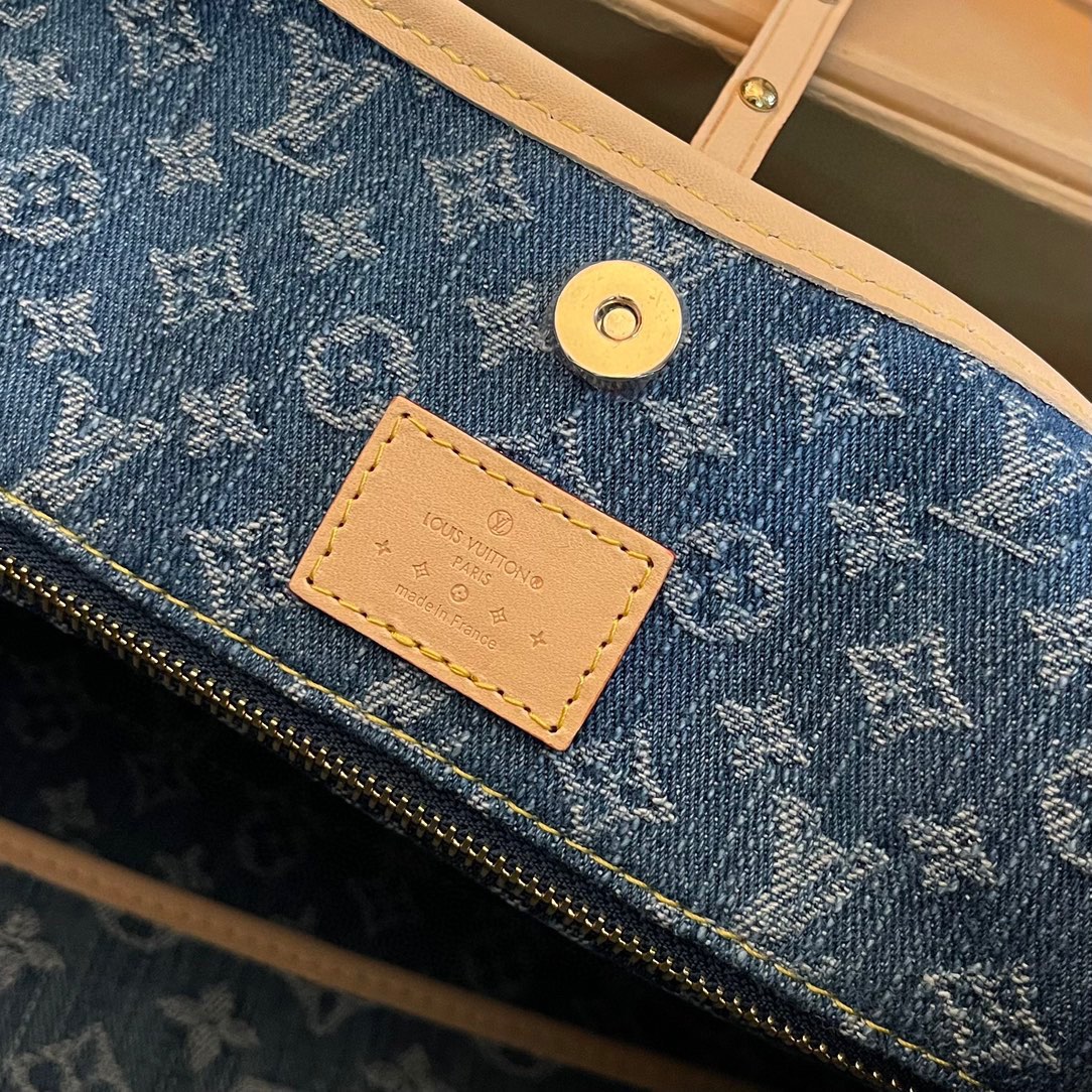 Louis Vuitton Denim Carryall: Spacious, Stylish, and Perfect for Everyday Use 8 i1710487170 2939 8