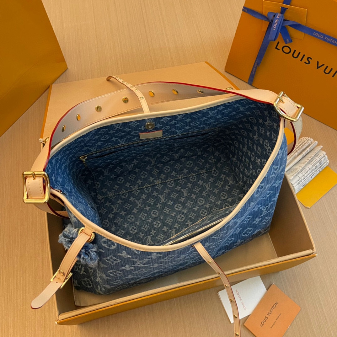Louis Vuitton Denim Carryall: Spacious, Stylish, and Perfect for Everyday Use 7 i1710487170 6459 6