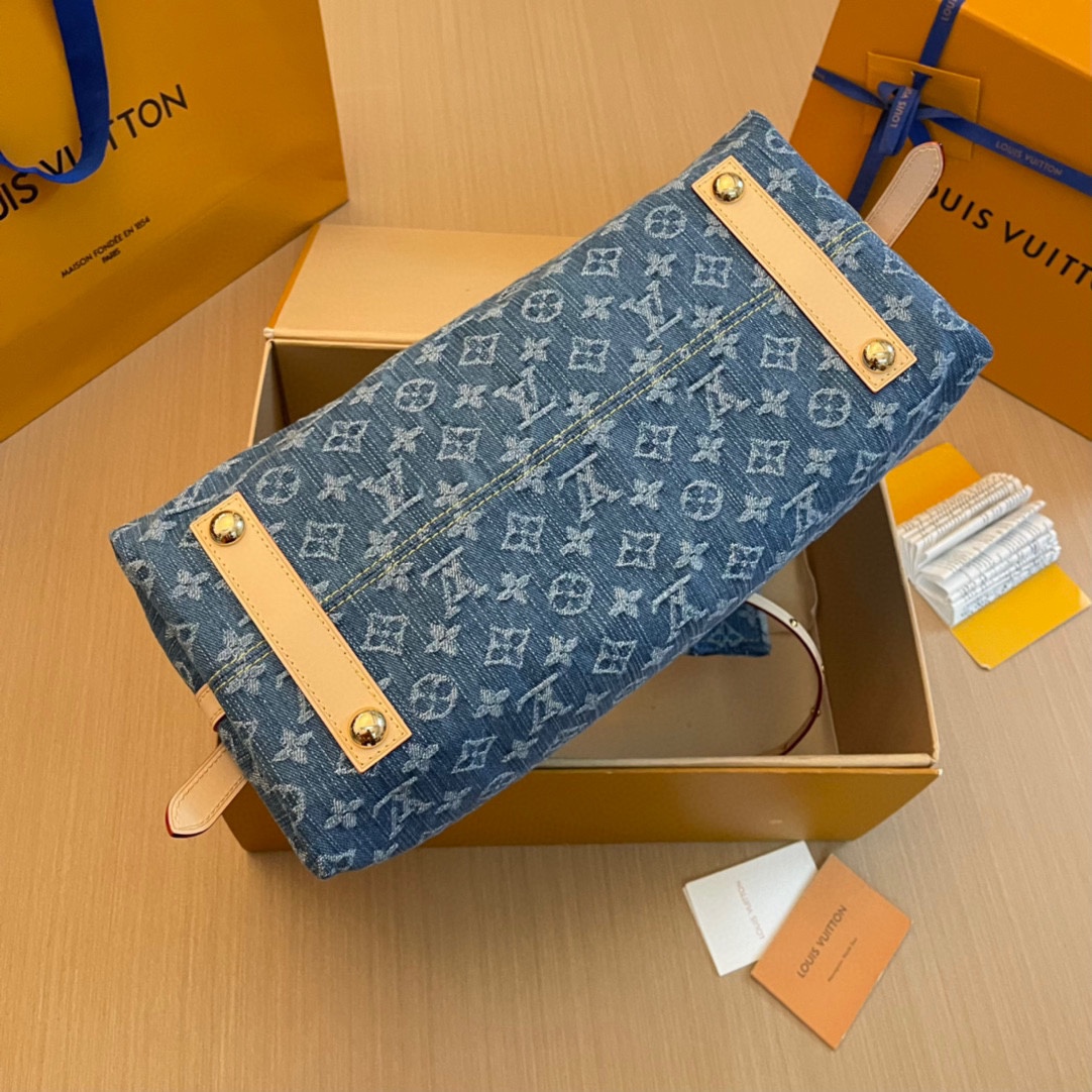 Louis Vuitton Denim Carryall: Spacious, Stylish, and Perfect for Everyday Use 6 i1710487170 7461 4