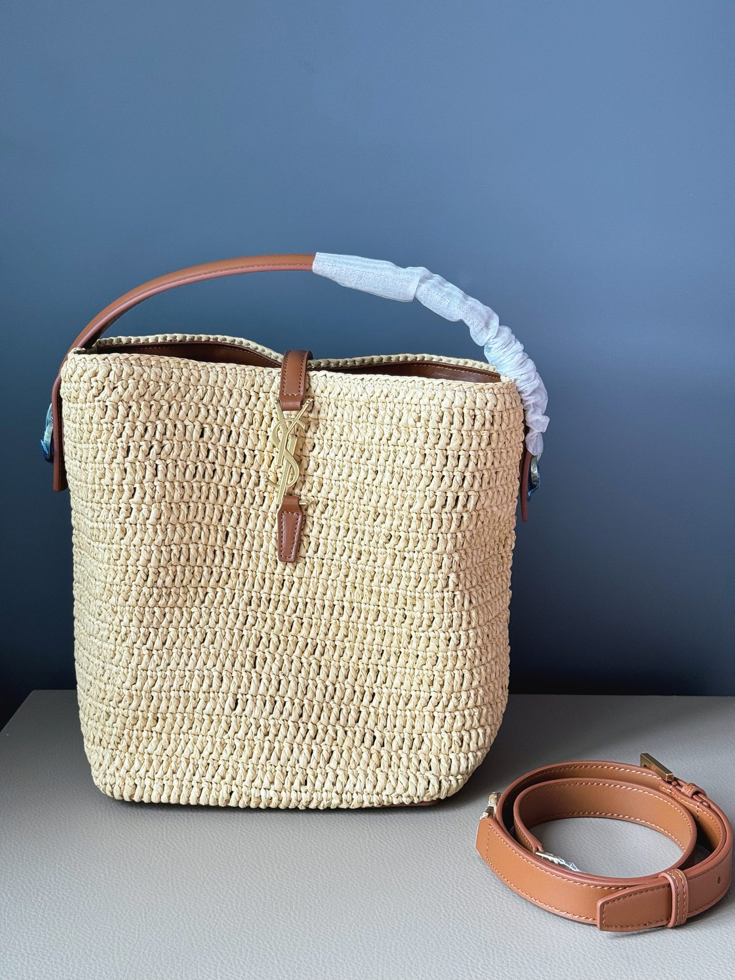 Saint Laurent Yel LE 37 woven bucket bag_